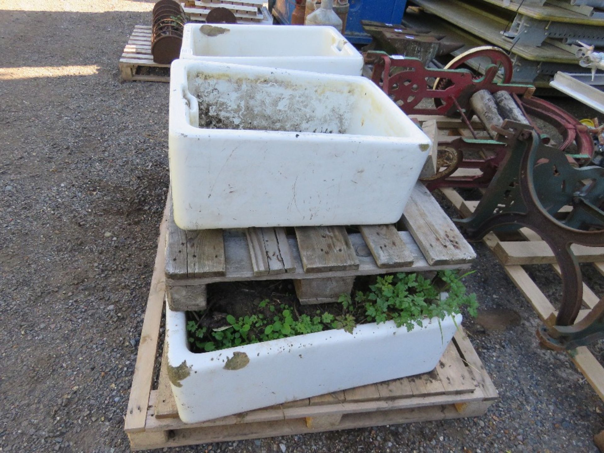6NO STONE BUTLER SINK PLANTERS. THIS LOT IS SOLD UNDER THE AUCTIONEERS MARGIN SCHEME, THEREFORE N - Image 2 of 6