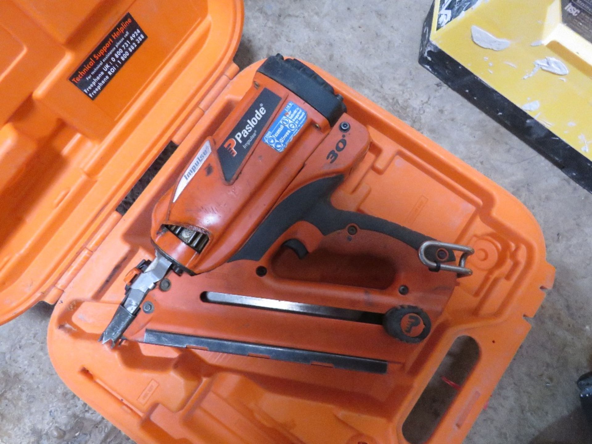 PASLODE NAIL GUN IN A CASE, NO CHARGER OR BATTERY. - Image 2 of 3