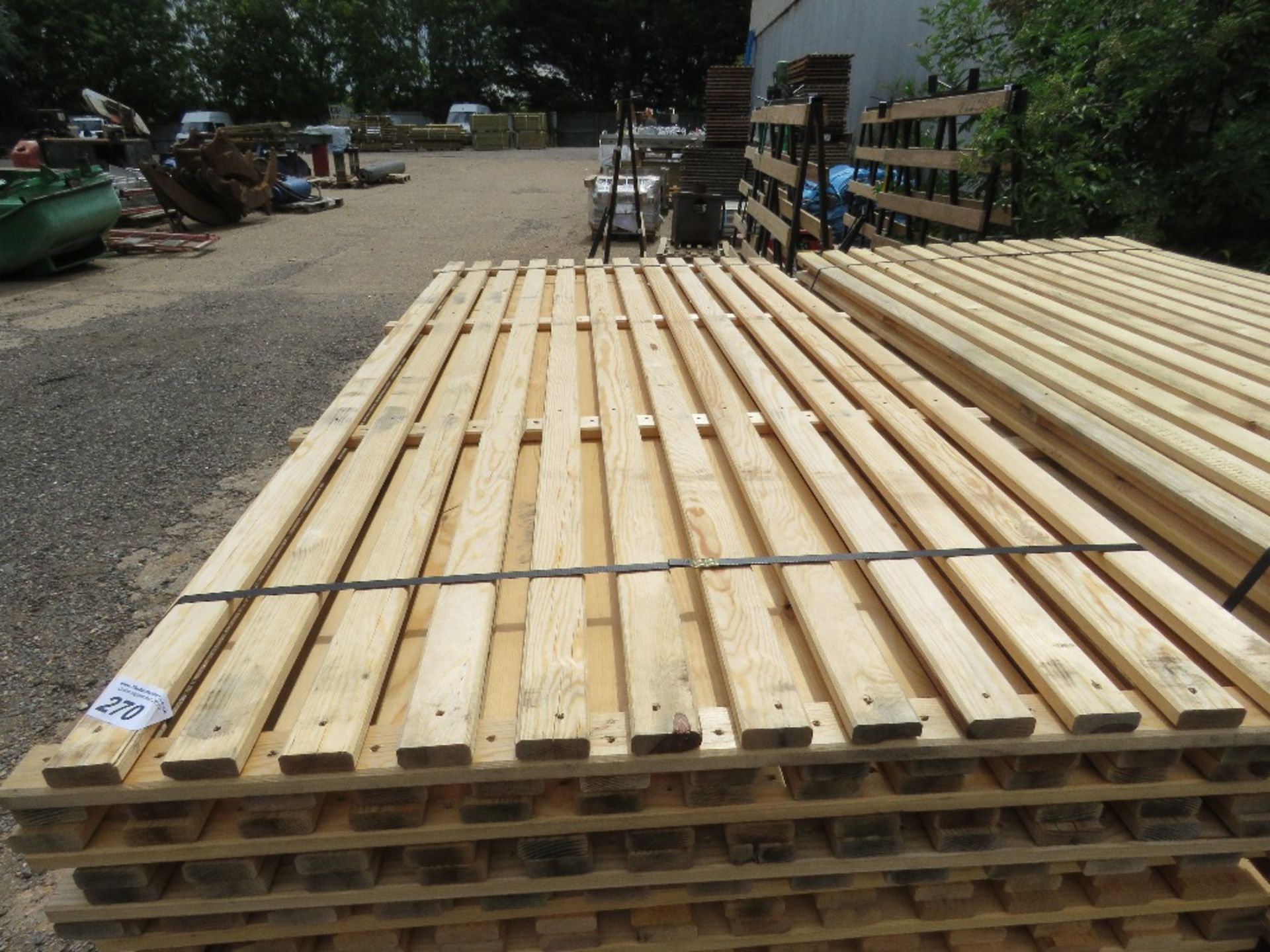 20no HIT AND MISS SLATTED FENCE PANELS: 1.83M LENGTH X 0.9M WIDTH APPROX. THIS LOT IS SOLD UNDER - Image 3 of 4
