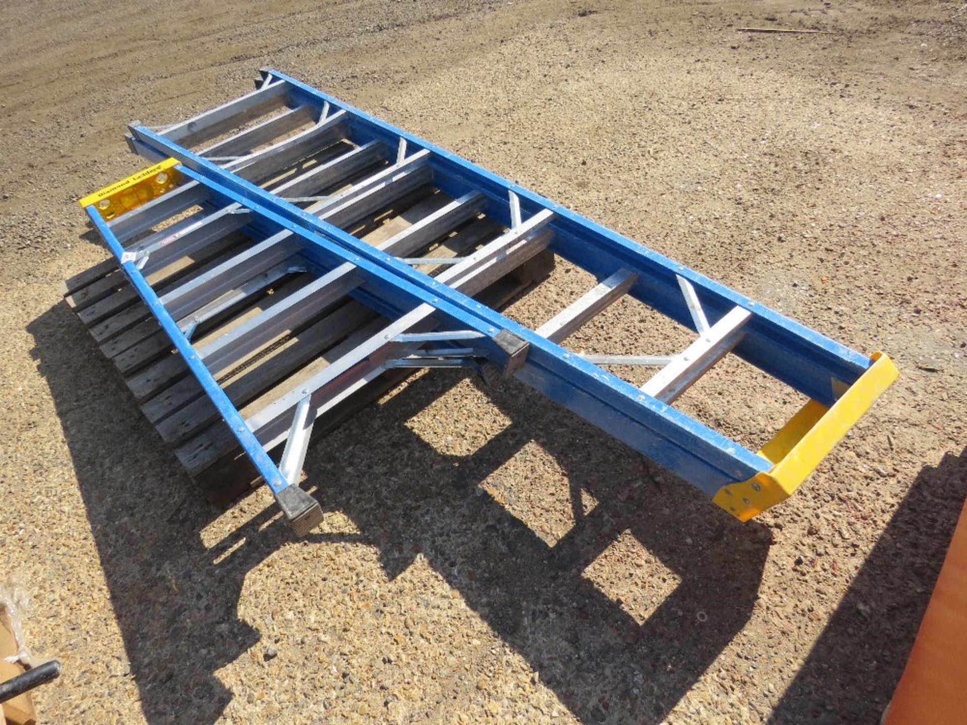 2 X GRP STEP LADDERS. - Image 4 of 4