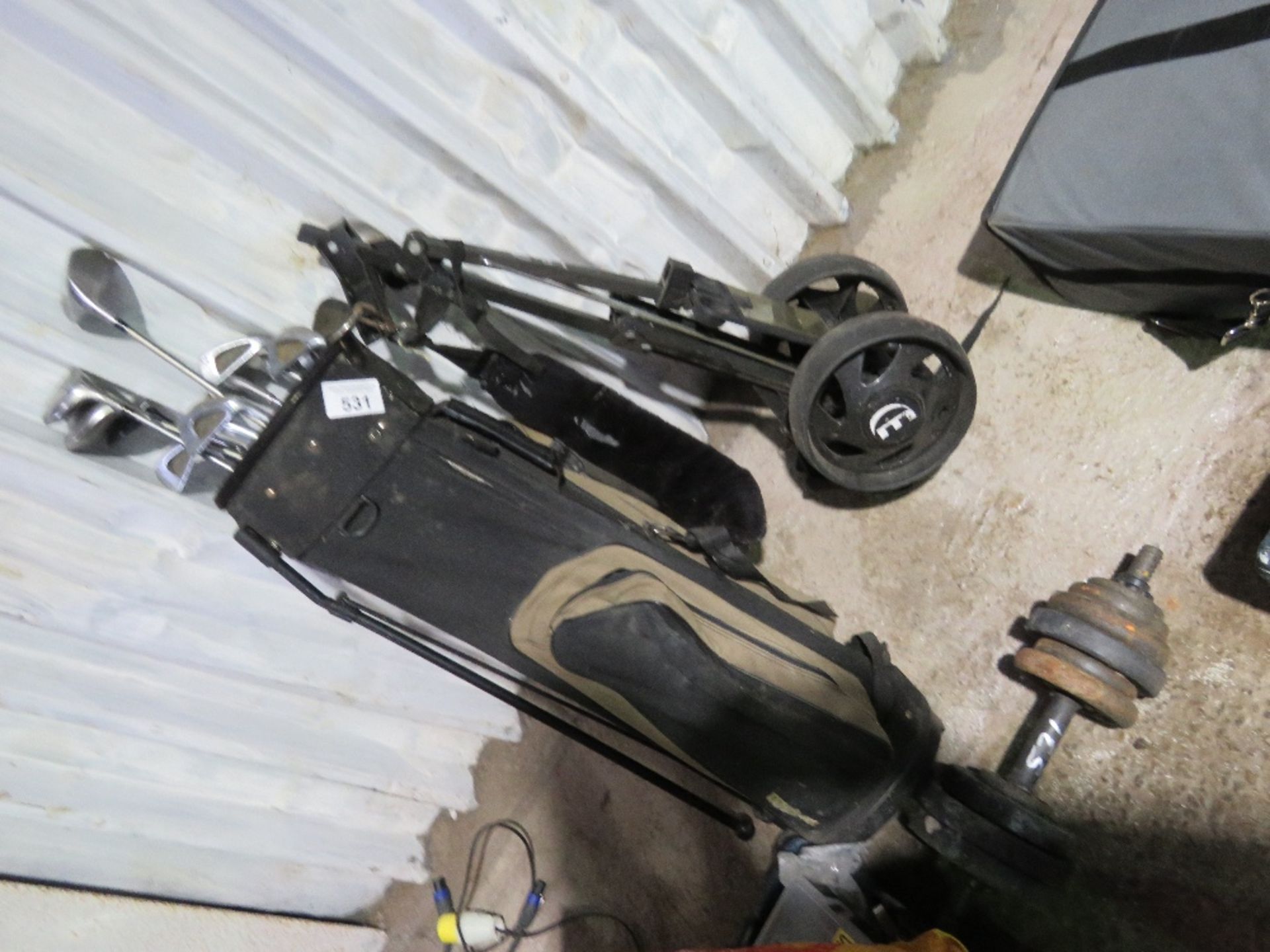 GOLF CLUBS, TROLLEY AND FITNESS WEIGHTS. THIS LOT IS SOLD UNDER THE AUCTIONEERS MARGIN SCHEME, TH - Image 10 of 10