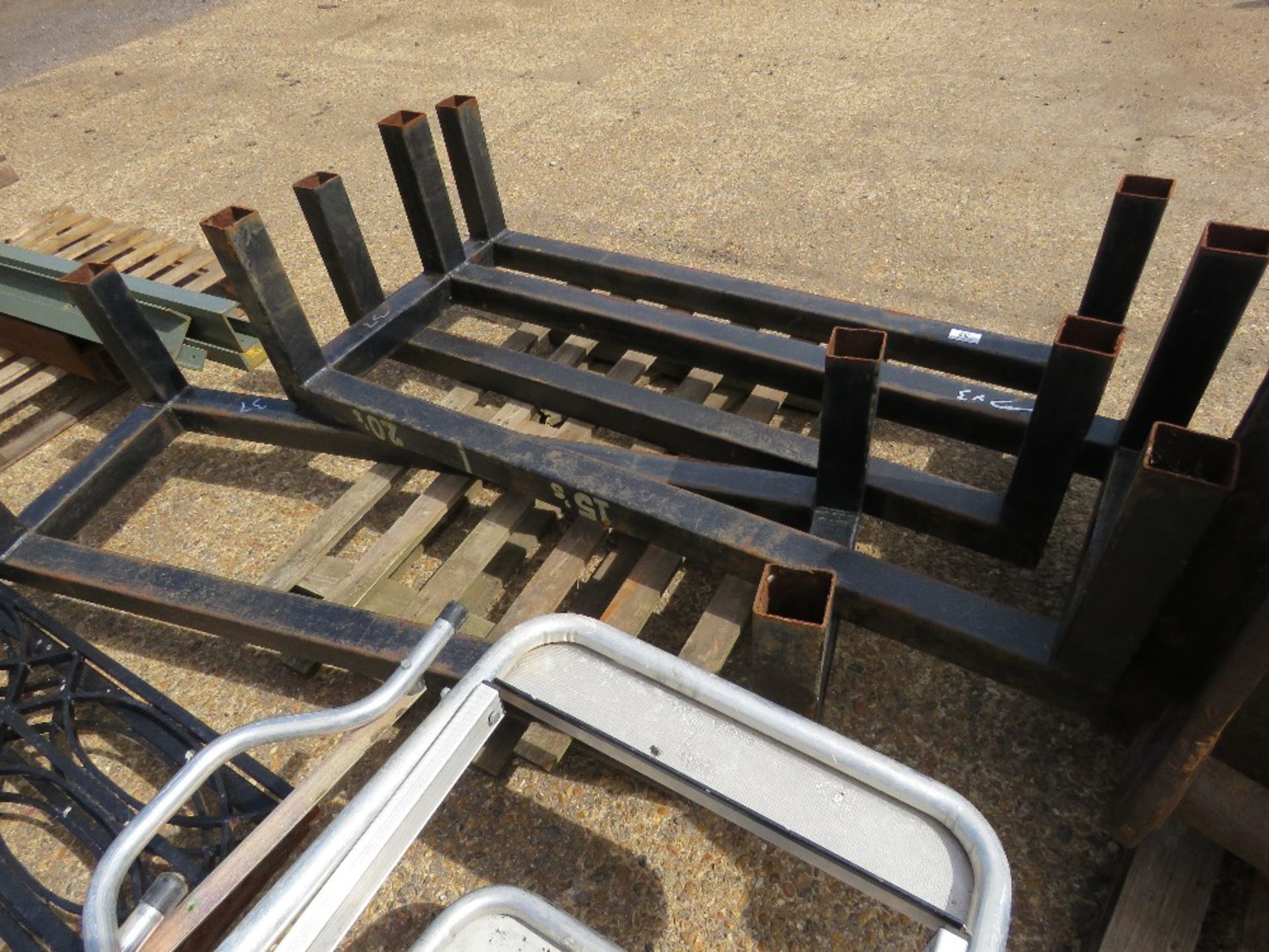 3 X HEAVY DUTY STEEL STANDS/FRAMES WIDTH 56CM, HEIGHT 45CM, LENGTH 160CM APPROX. THIS LOT IS SOLD - Image 3 of 4