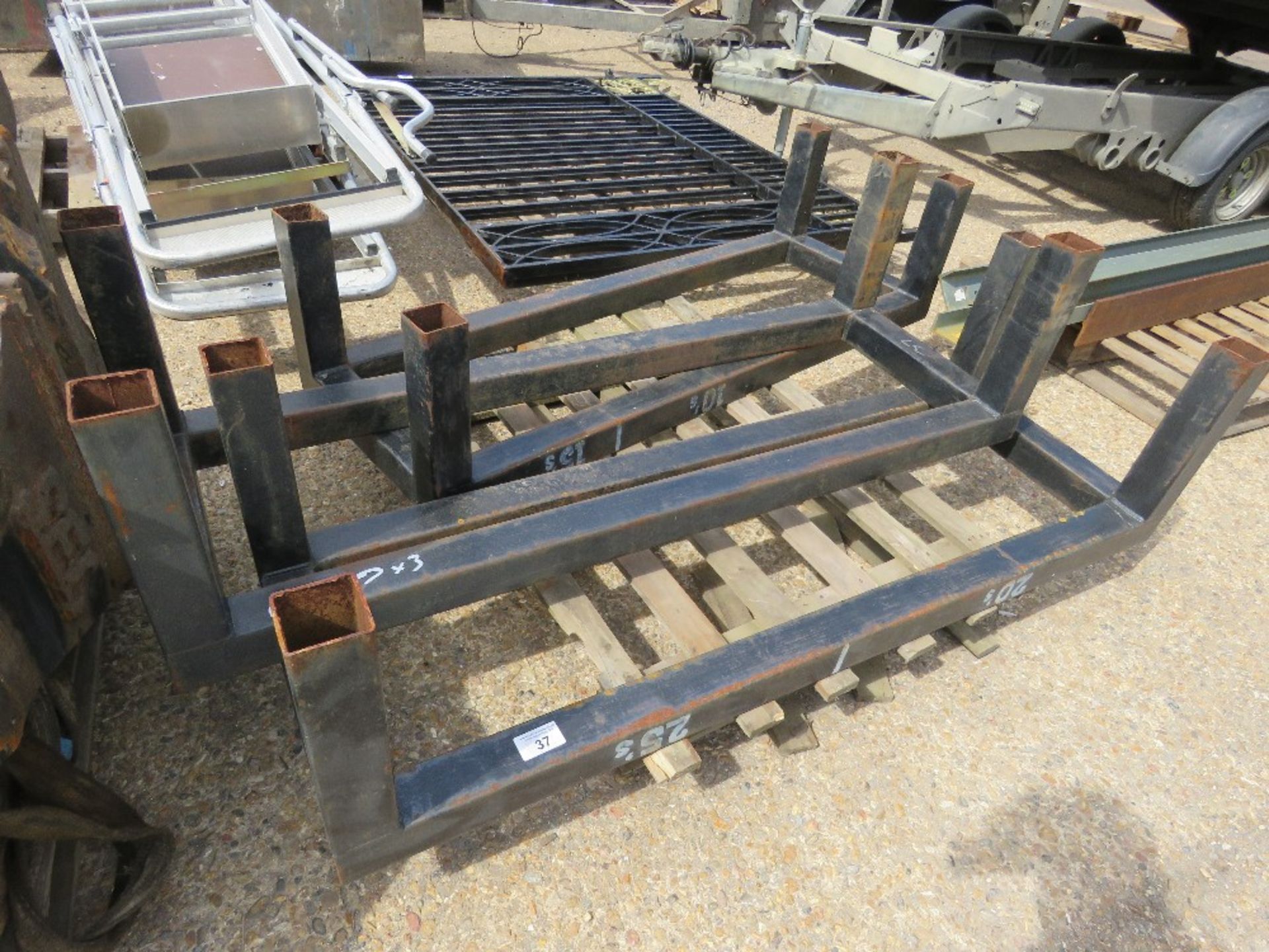 3 X HEAVY DUTY STEEL STANDS/FRAMES WIDTH 56CM, HEIGHT 45CM, LENGTH 160CM APPROX. THIS LOT IS SOLD - Image 2 of 4