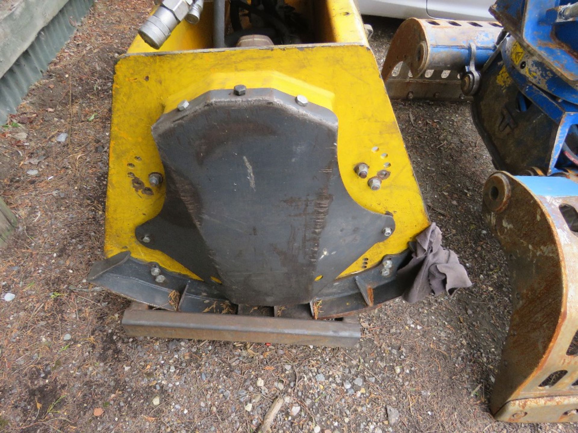 FEMAC EXCAVATOR MOUNTED HEAVY DUTY FLAIL HEAD ON 80MM PINS. UNTESTED, CONDITION UNKNOWN. - Image 7 of 8