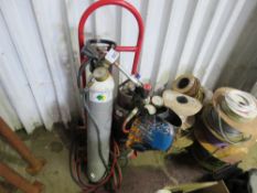 SMALL OXYACETYLENE BRAZING SET ON A TROLLEY. THIS LOT IS SOLD UNDER THE AUCTIONEERS MARGIN SCHEME