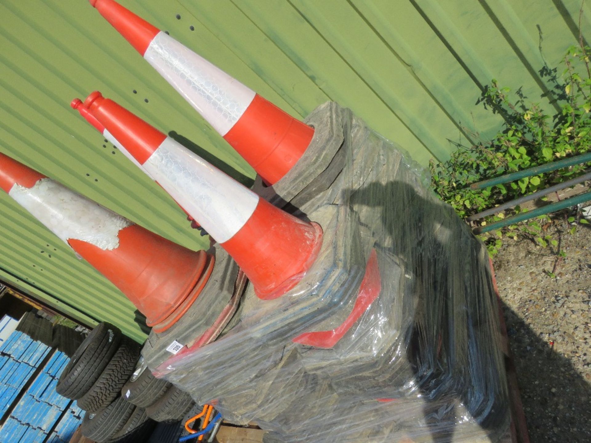 LARGE QUANTITY OF ROAD CONES. - Image 3 of 3