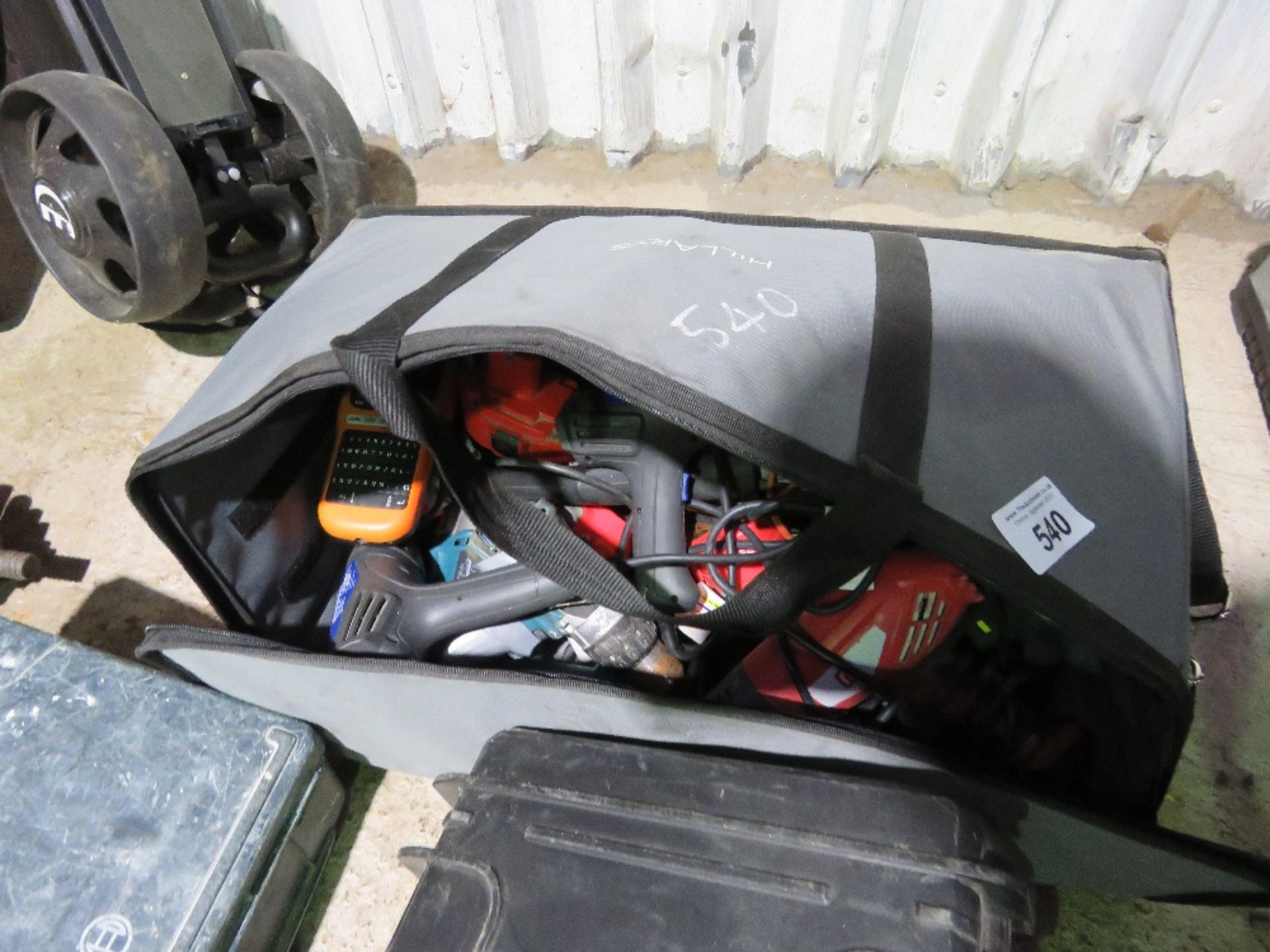 LARGE BAG OF ASSORTED POWER TOOLS. THIS LOT IS SOLD UNDER THE AUCTIONEERS MARGIN SCHEME, THEREFOR