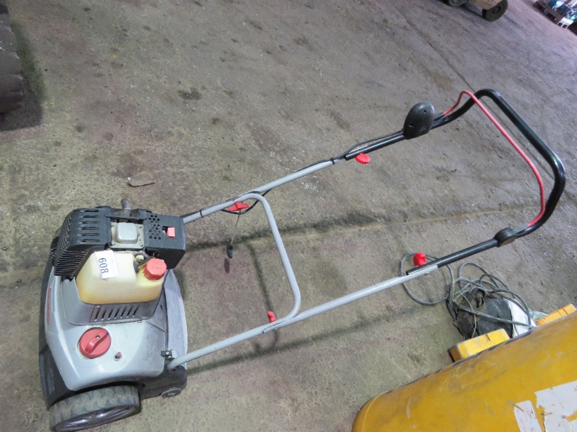 ALKO PETROL SCARIFIER. THIS LOT IS SOLD UNDER THE AUCTIONEERS MARGIN SCHEME, THEREFORE NO VAT WIL - Image 2 of 4