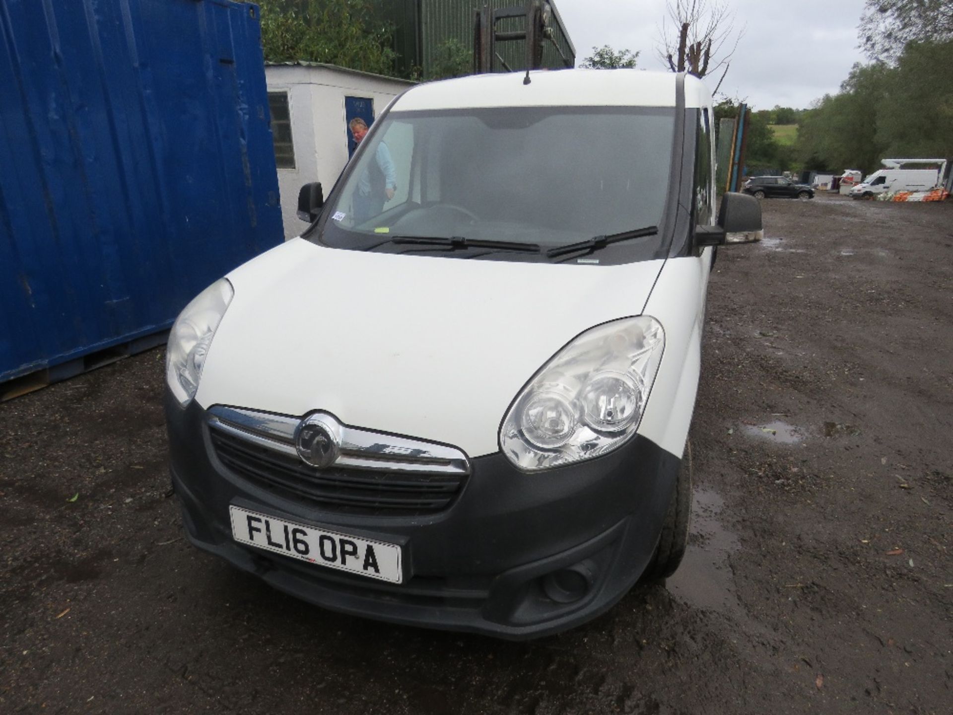 VAUXHALL COMBO 5 SEATER VAN REG: FL16 OPA. 93, 507 RECORDED MILES. WITH V5. TESTED UNTIL 2/3/24. OWN - Image 2 of 19