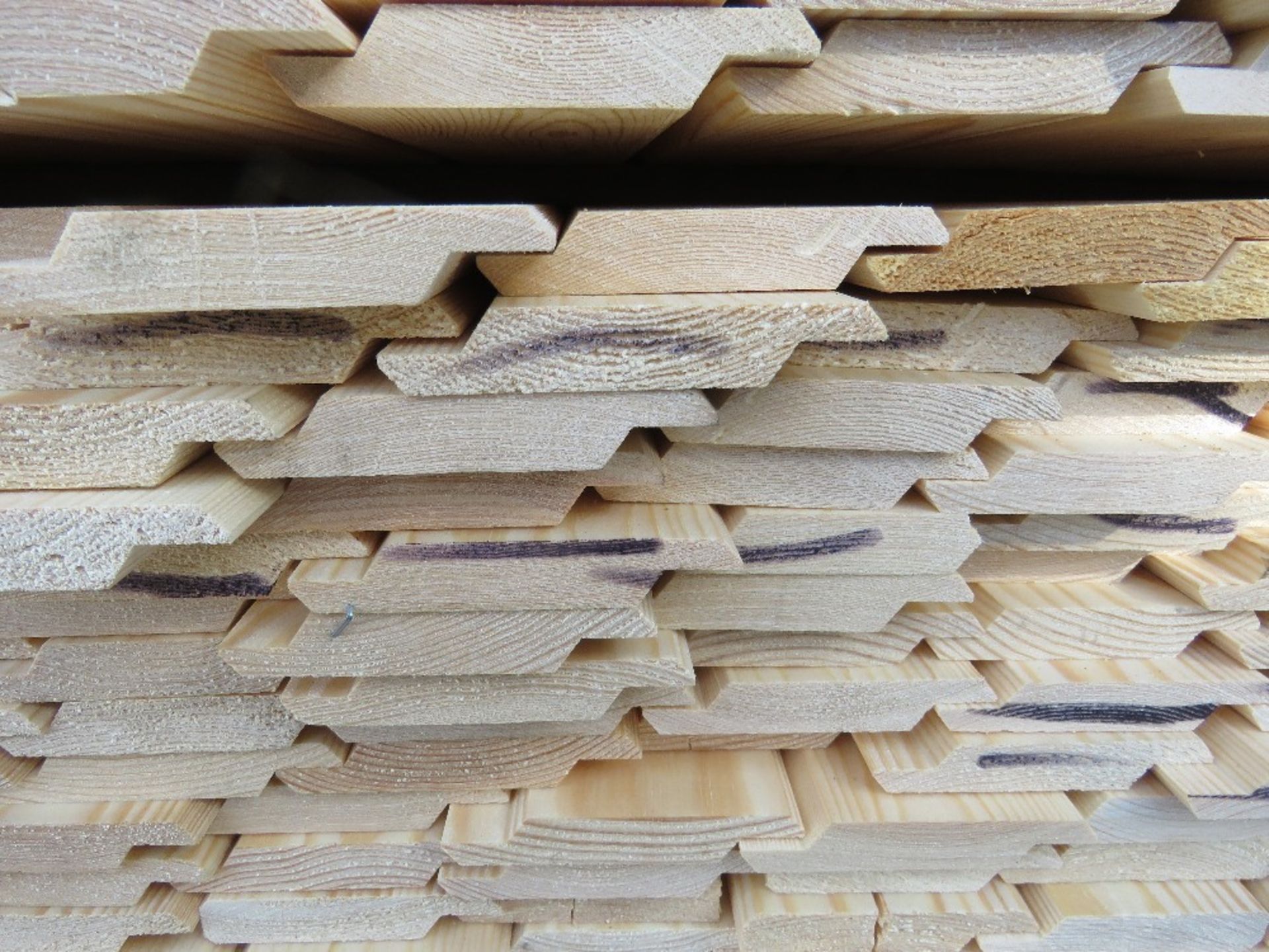 PACK OF UNTREATED SHIPLAP TIMBER CLADDING BOARDS @ 1.73M LENGTH APPROX. - Image 3 of 3