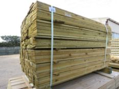 LARGE PACK OF PRESSURE TREATED FEATHER EDGE FENCE CLADDING TIMBER BOARDS. 1.35M LENGTH X 100MM WIDTH