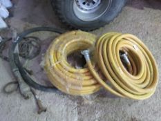 3 X UNUSED AIR HOSES PLUS A TYRE INFLATOR AND AN AIR POKER. THIS LOT IS SOLD UNDER THE AUCTIONEER