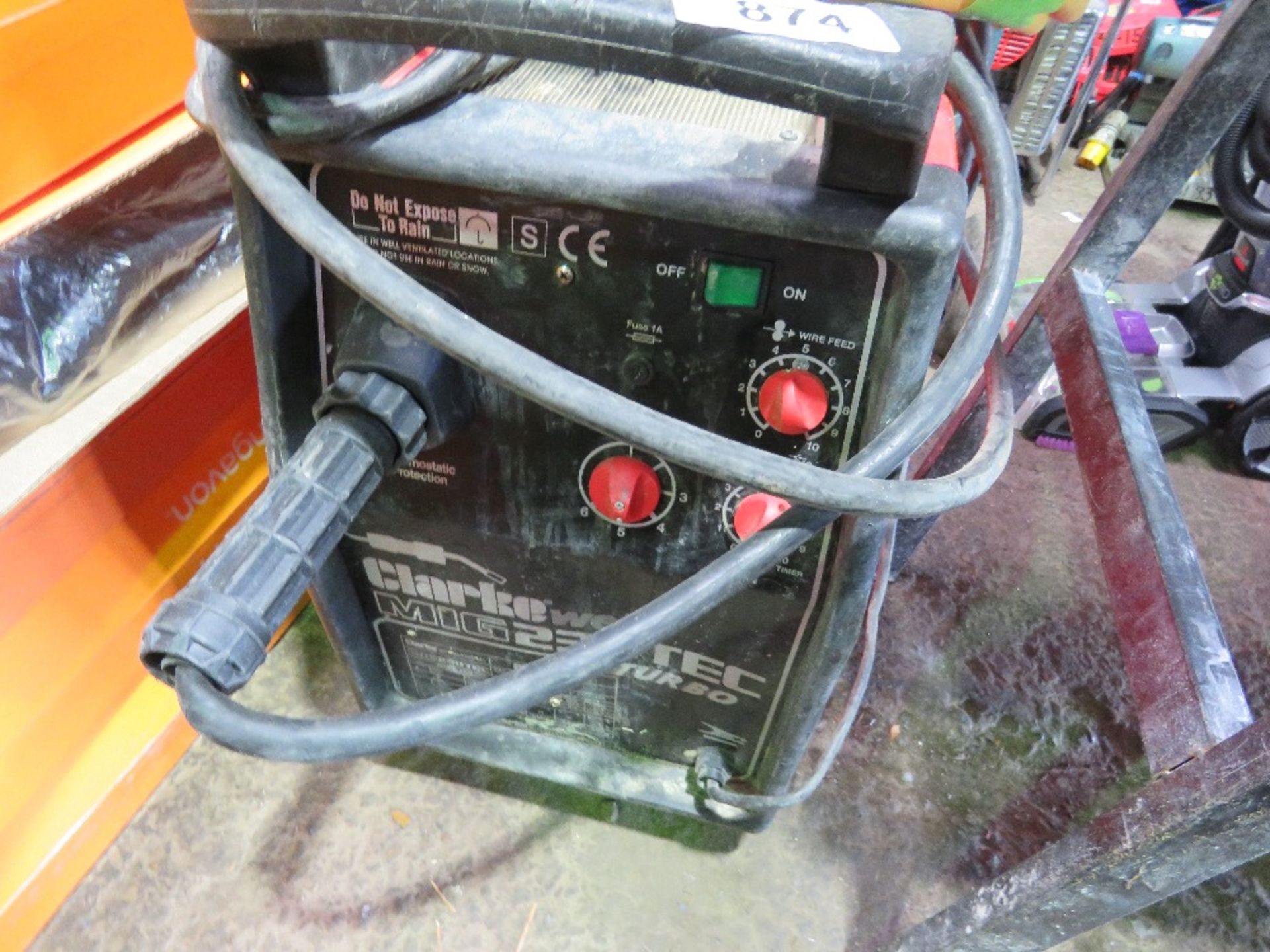 CLARKE WELD MIG 230TEC 240V WELDER - Image 2 of 4