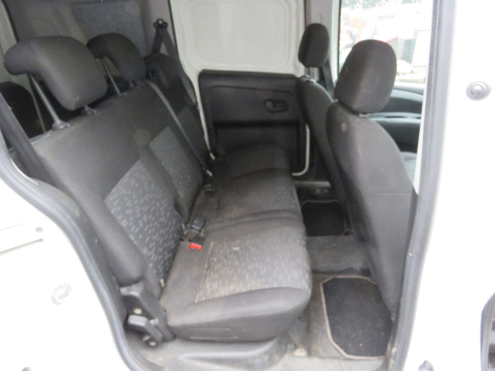 BID INCREMENT NOW £50 VAUXHALL COMBO L1H1-CDTI FIVE SEATER VAN REG: FH65 ONS. - Image 8 of 14