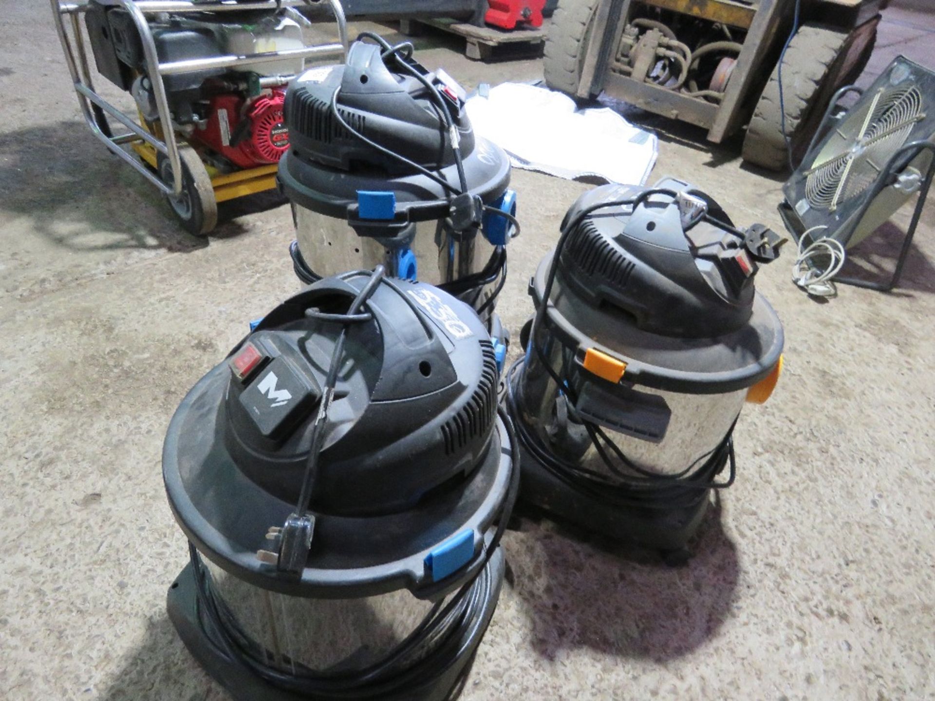 3NO 240VOLT VACUUM CLEANERS. THIS LOT IS SOLD UNDER THE AUCTIONEERS MARGIN SCHEME, THEREFORE NO V - Image 2 of 3