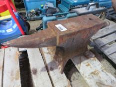 BLACKSMITH'S ANVIL, 60CM OVERALL LENGTH APPROX.