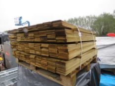 LARGE PACK OF PRESSURE TREATED HIT AND MISS FENCE CLADDING TIMBER BOARDS. 1.14M LENGTH X 100MM WIDTH