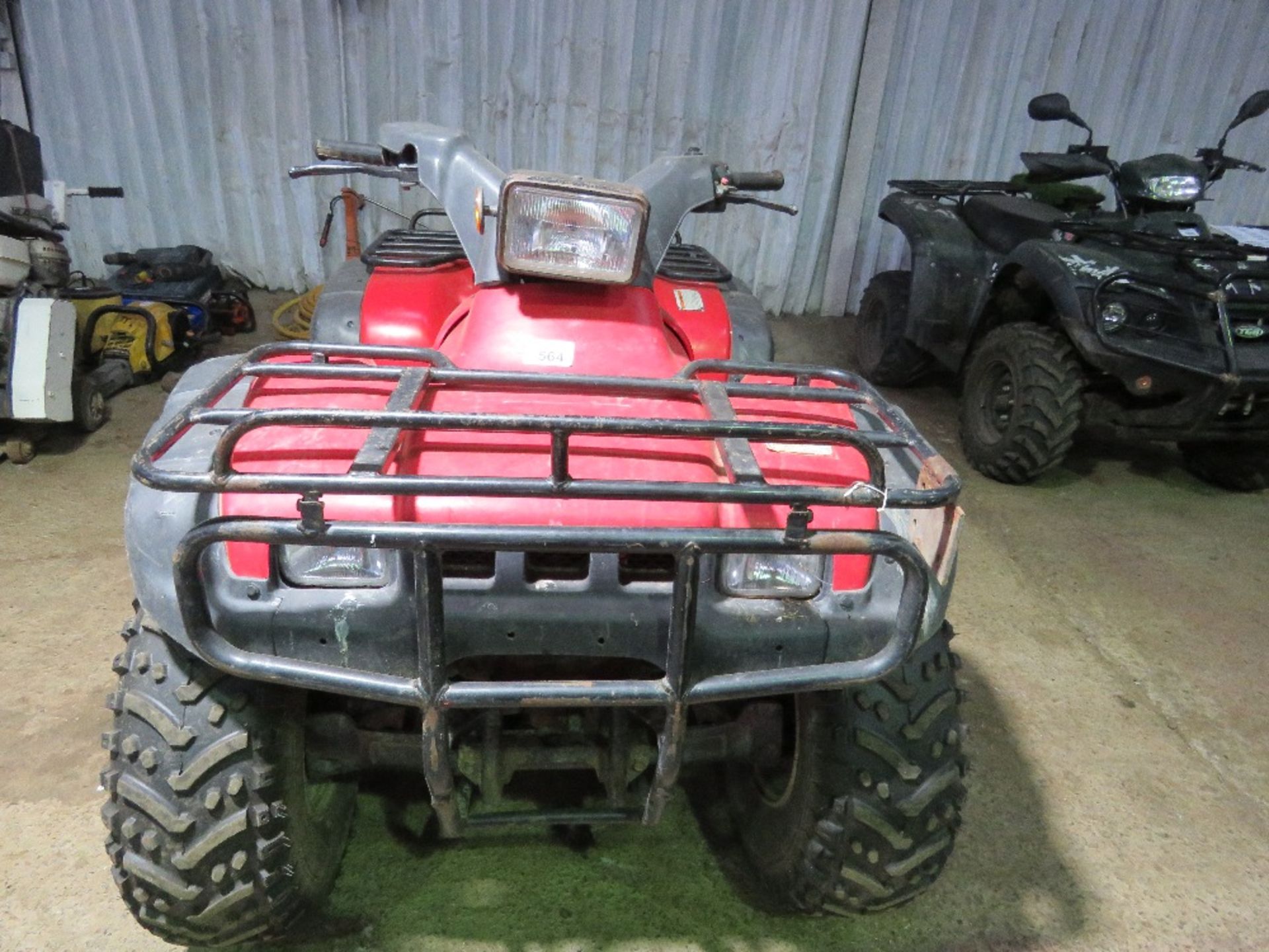 FOREMAN 400 4WD QUAD BIKE. WHEN TESTED WAS SEEN TO DRIVE..SEE VIDEO. - Image 3 of 6