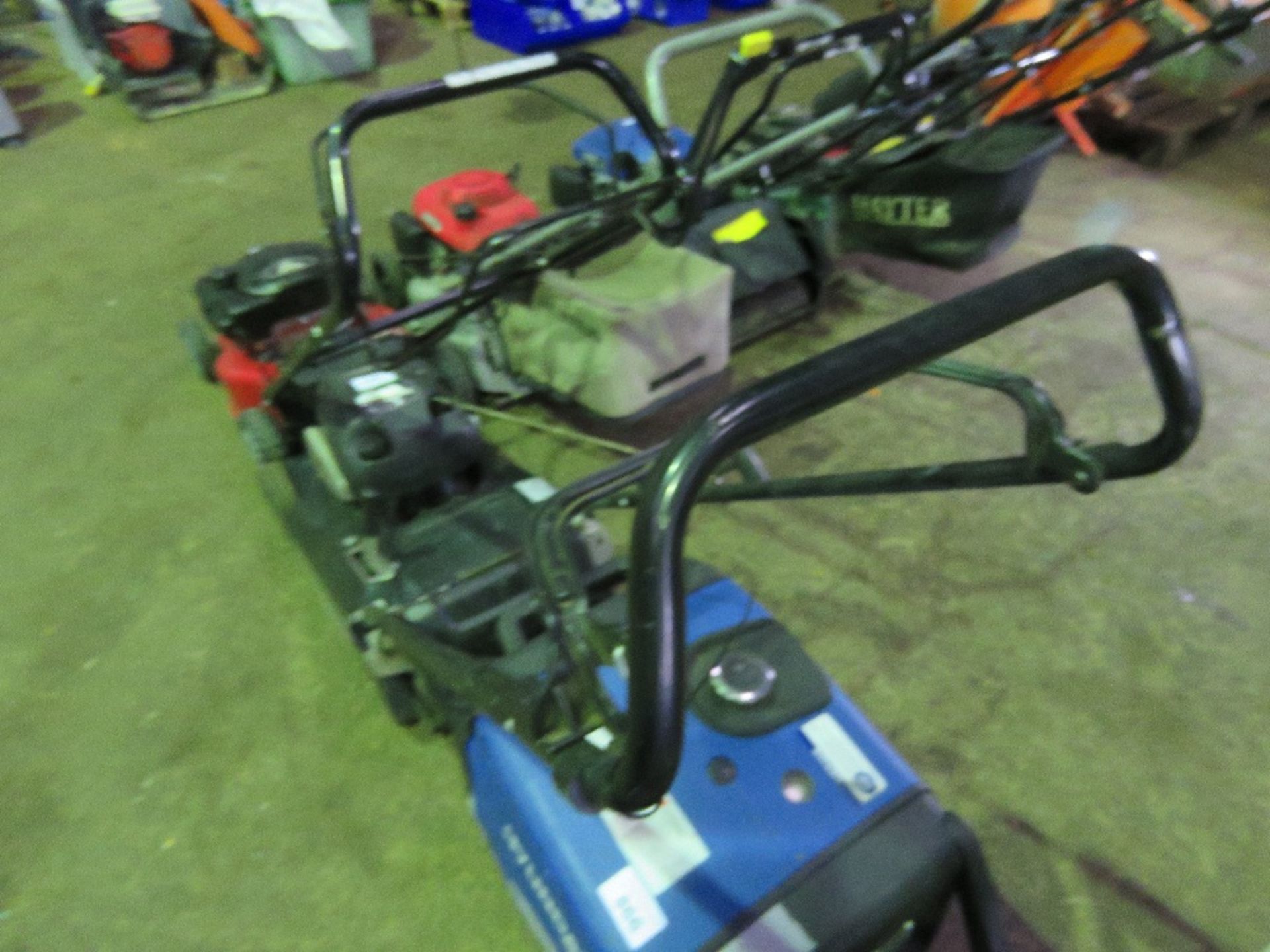 HAYTER ROLLER MOWER NO BAG. THIS LOT IS SOLD UNDER THE AUCTIONEERS MARGIN SCHEME, THEREFORE NO V - Image 3 of 3