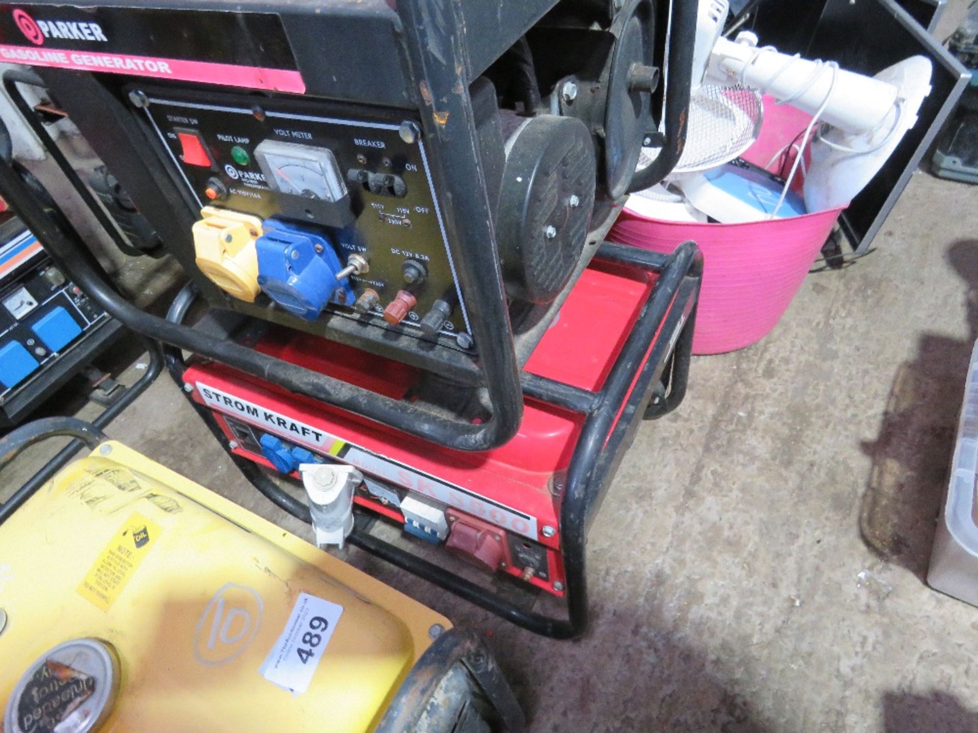 2 X PETROL ENGINED GENERATORS. - Image 4 of 5