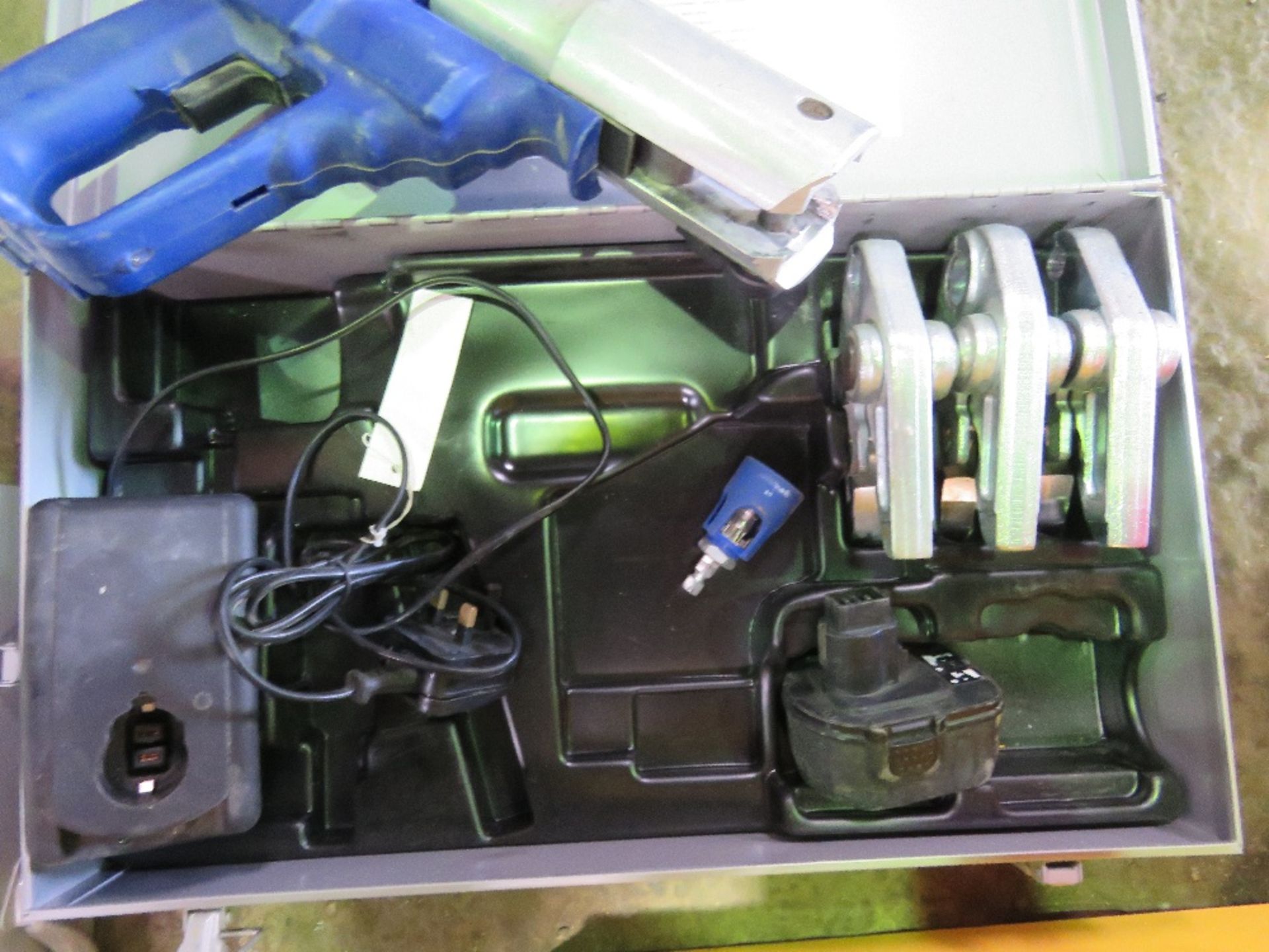 REMS AKKU-PRESS ACC BATTERY POWERED CRIMPING SET IN A CASE. SOURCED FROM LARGE CONSTRUCTION COMPANY - Image 6 of 6