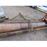 TRACTOR TOWED FLAT ROLL, 8FT WIDTH APPROX. THIS LOT IS SOLD UNDER THE AUCTIONEERS MARGIN SCHEME,