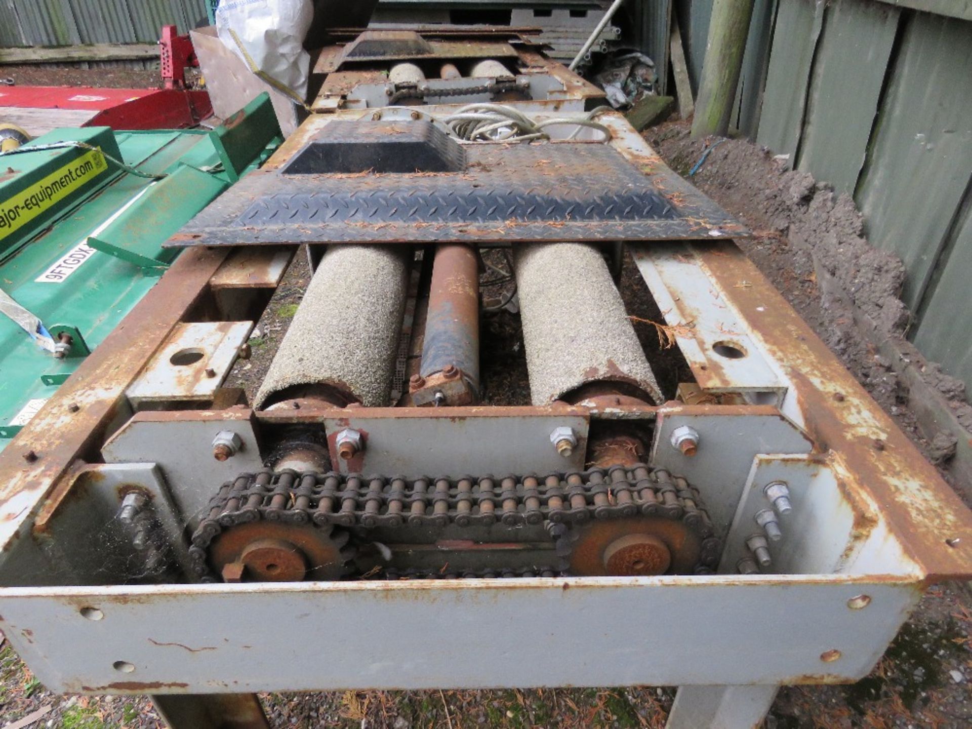 COMMERCIAL VEHICLE BRAKE TEST ROLLERS WITH ASSOCIATED EQUIPMENT. BELIEVED TO BE EWJ MAKE. - Image 3 of 7