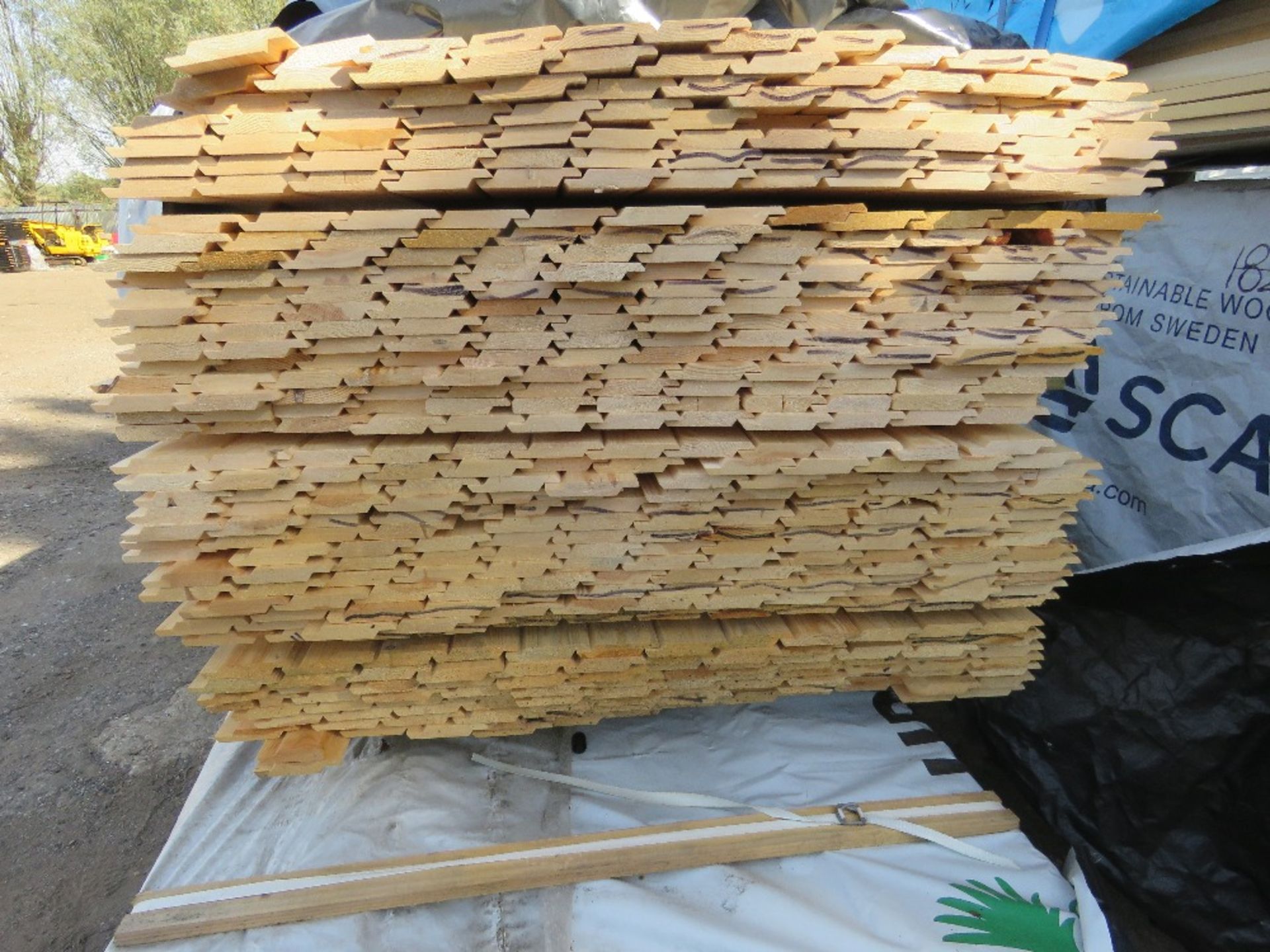 PACK OF UNTREATED SHIPLAP TIMBER CLADDING BOARDS @ 1.73M LENGTH APPROX. - Image 2 of 3