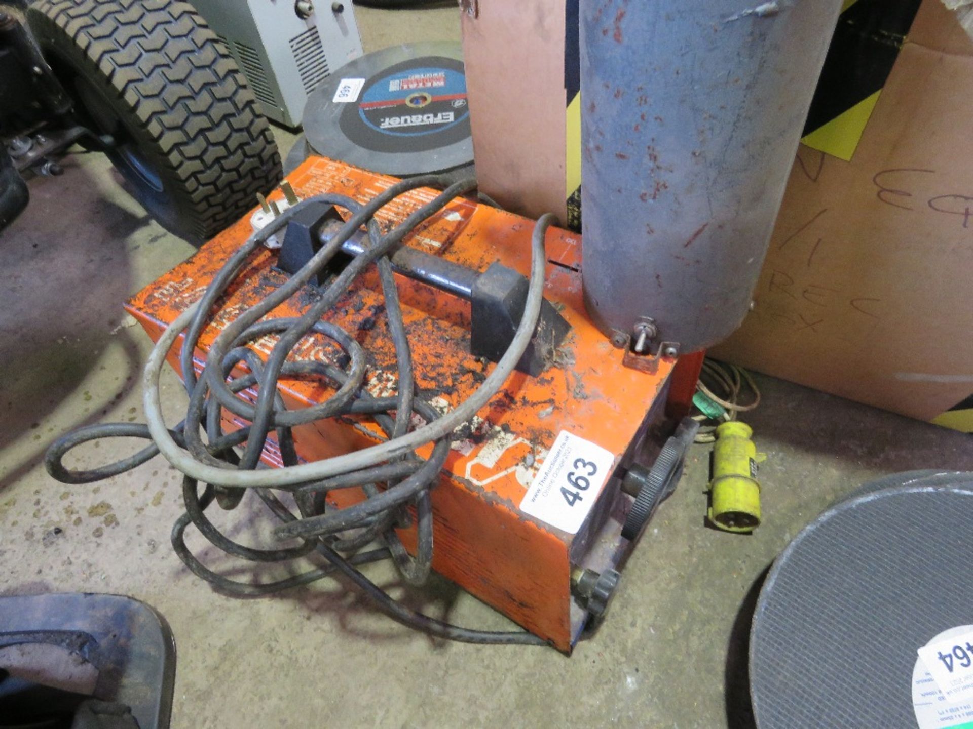 ELECTRIC ARC WELDER, 240VOLT PLUS A 110VOLT ROD DRIER. SOURCED FROM SITE CLOSURE/CLEARANCE.