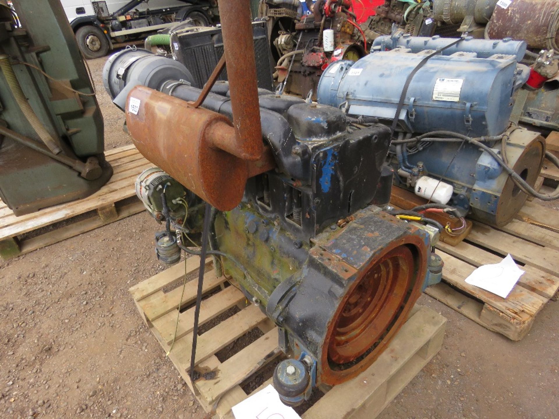 DEUTZ AIR COOLED ENGINE TYPE F4L-912 44KW RATED. RUNNING WHEN REMOVED AS PART OF LOW EMMISSION PILIN - Image 2 of 6