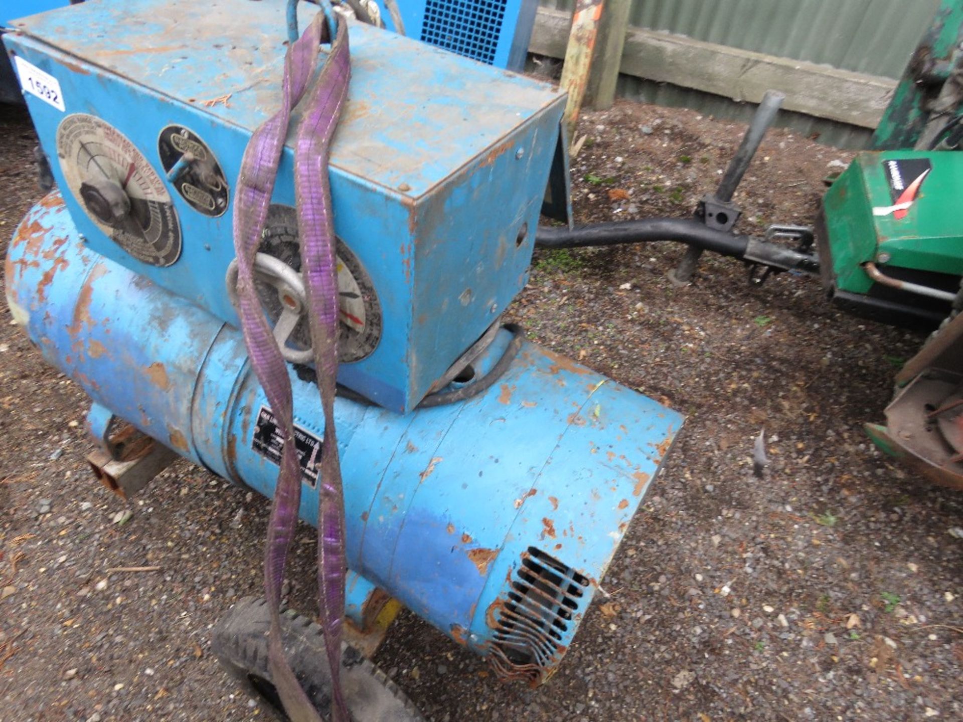 GKN LINCOLN BULLET WELDER. THIS LOT IS SOLD UNDER THE AUCTIONEERS MARGIN SCHEME, THEREFORE NO VA - Image 3 of 3