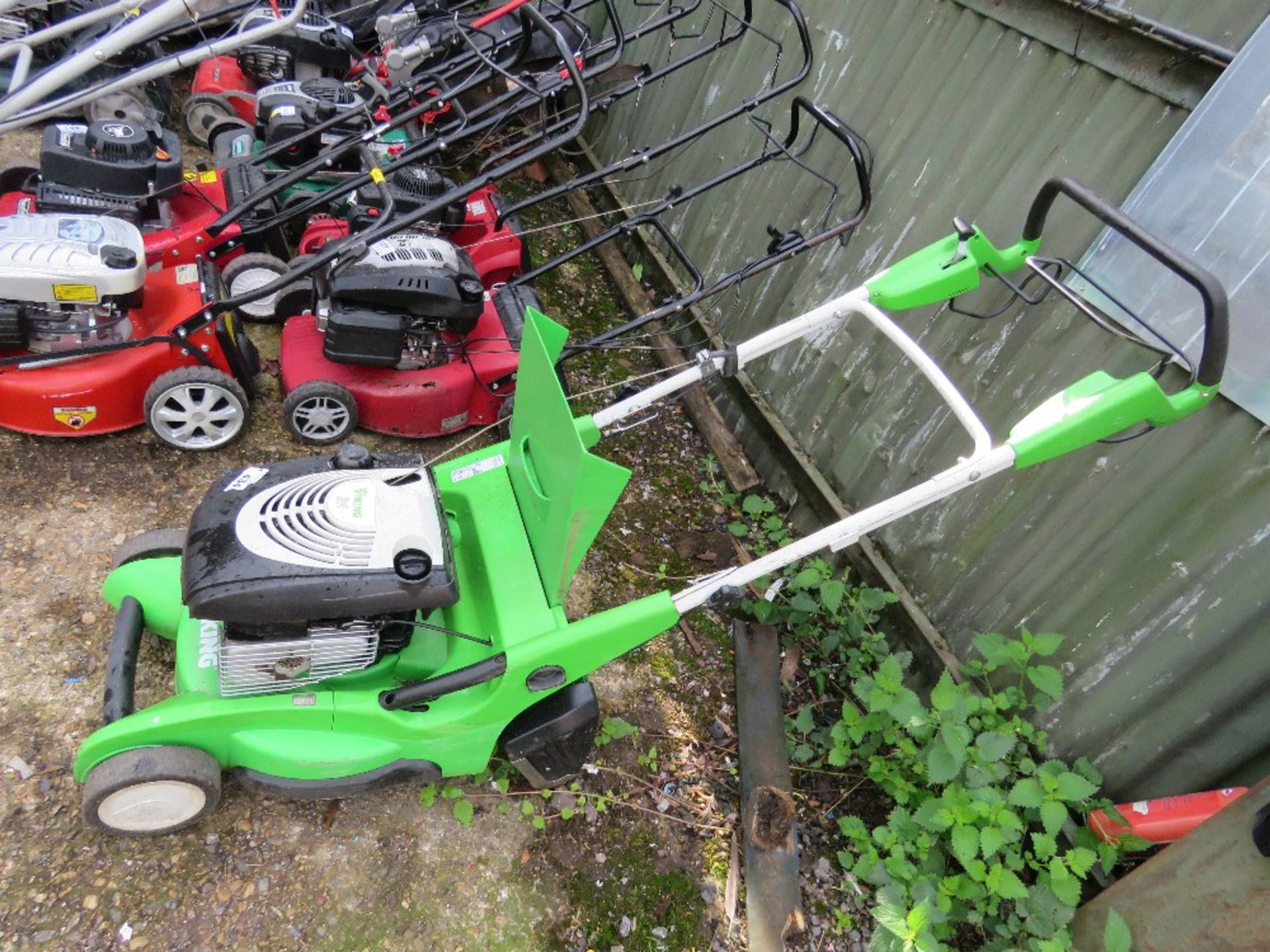 VIKING PROFESSIONAL PETROL ENGINED ROTARY LAWNMOWER. WITH COLLECTOR. THIS LOT IS SOLD UNDER THE - Image 2 of 3