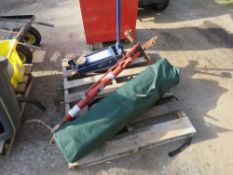 TROLLEY JACK, TRANSMISSION JACK AND WORK TENT. THIS LOT IS SOLD UNDER THE AUCTIONEERS MARGIN SCH
