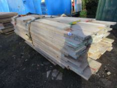 LARGE PACK OF ASSORTED LENGTH SCAFFOLD BOARDS. THIS LOT IS SOLD UNDER THE AUCTIONEERS MARGIN SCH