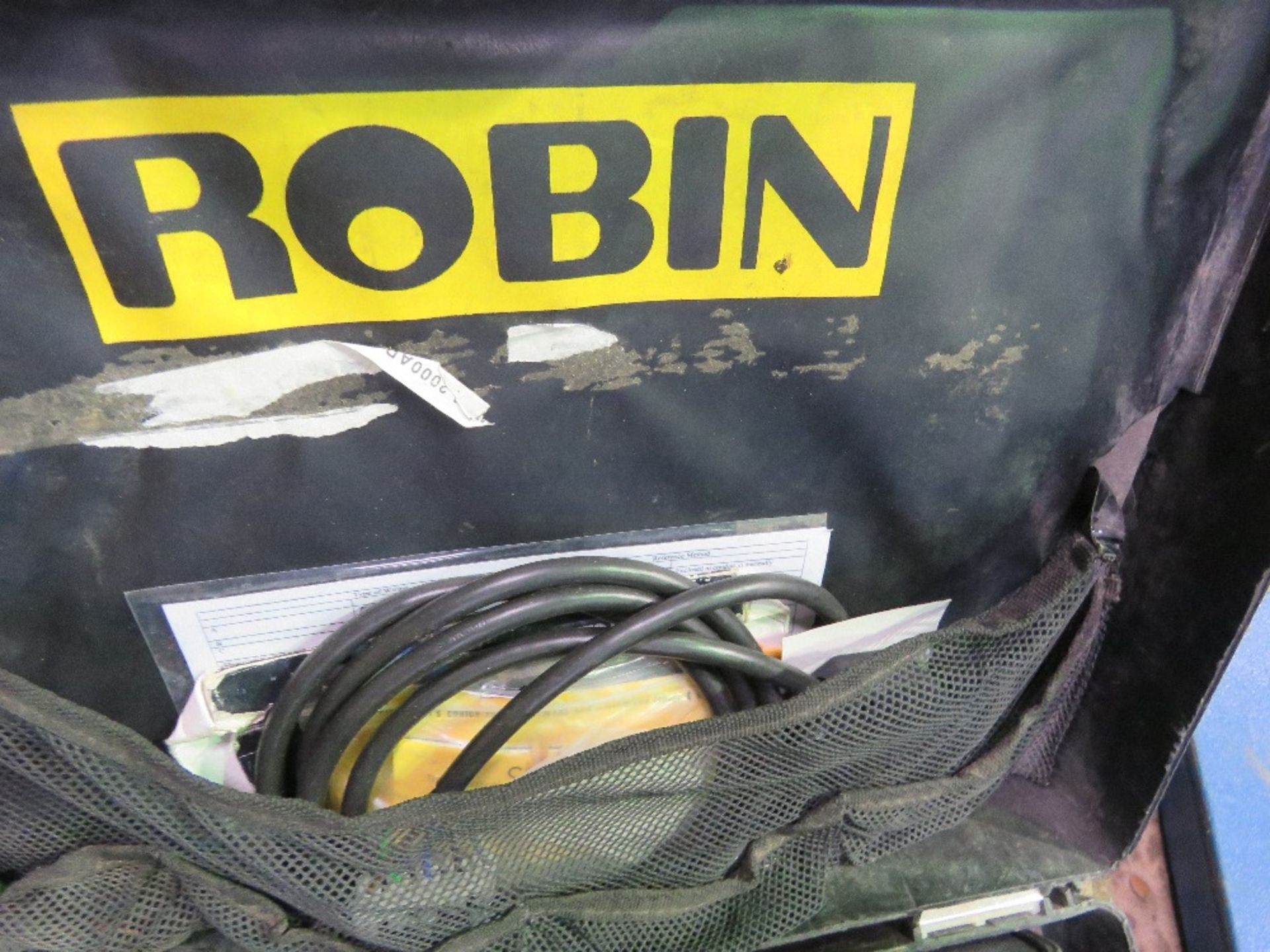 ROBIN MEGGER ELECTRICAL TESTER UNIT SOURCED FROM LARGE CONSTRUCTION COMPANY LIQUIDATION. - Image 3 of 7