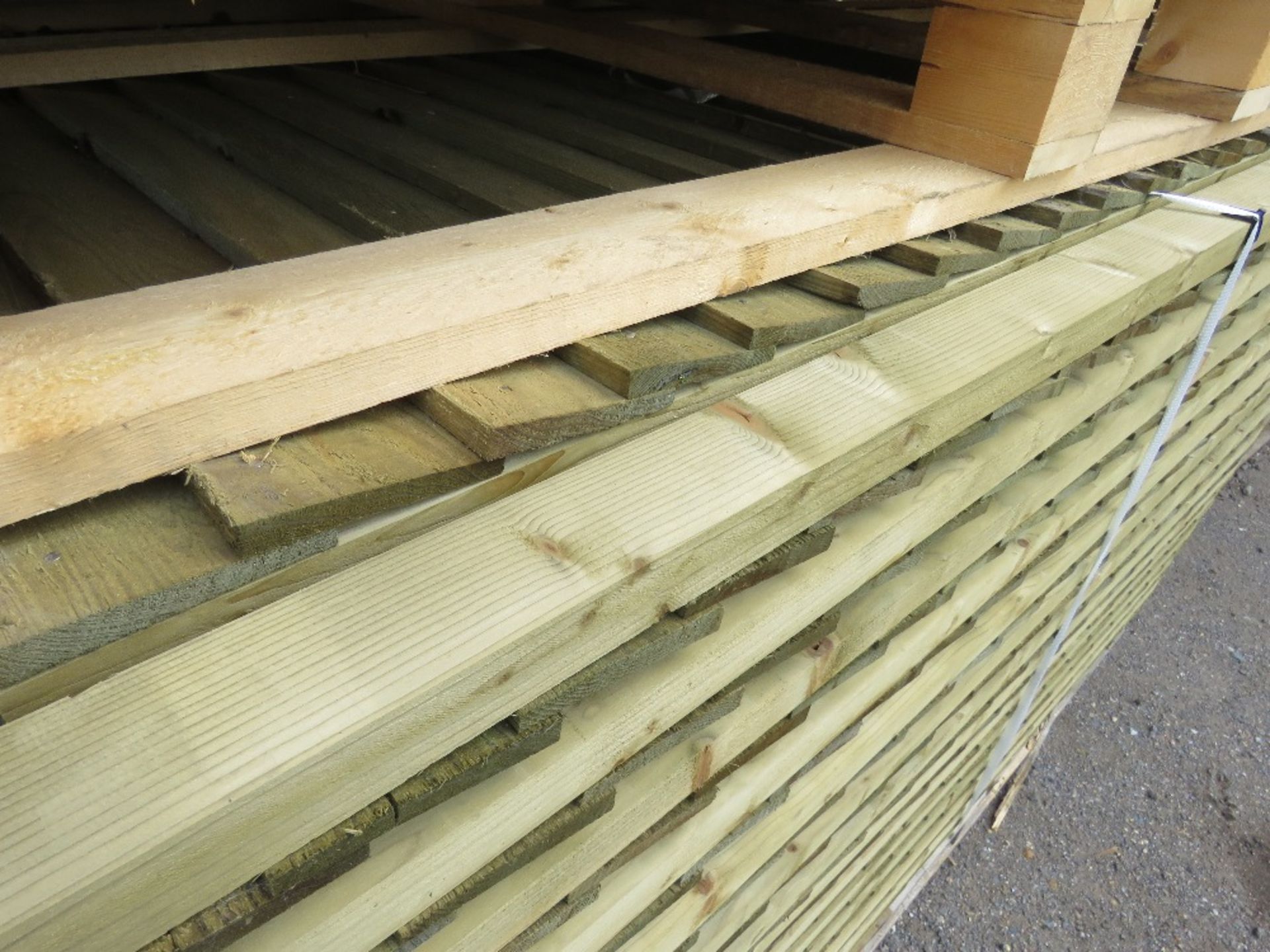24NO FEATHER EDGE CLAD FENCING PANELS, PRESSURE TREATED, 1.8M X 1.83M APPROX. - Image 4 of 4