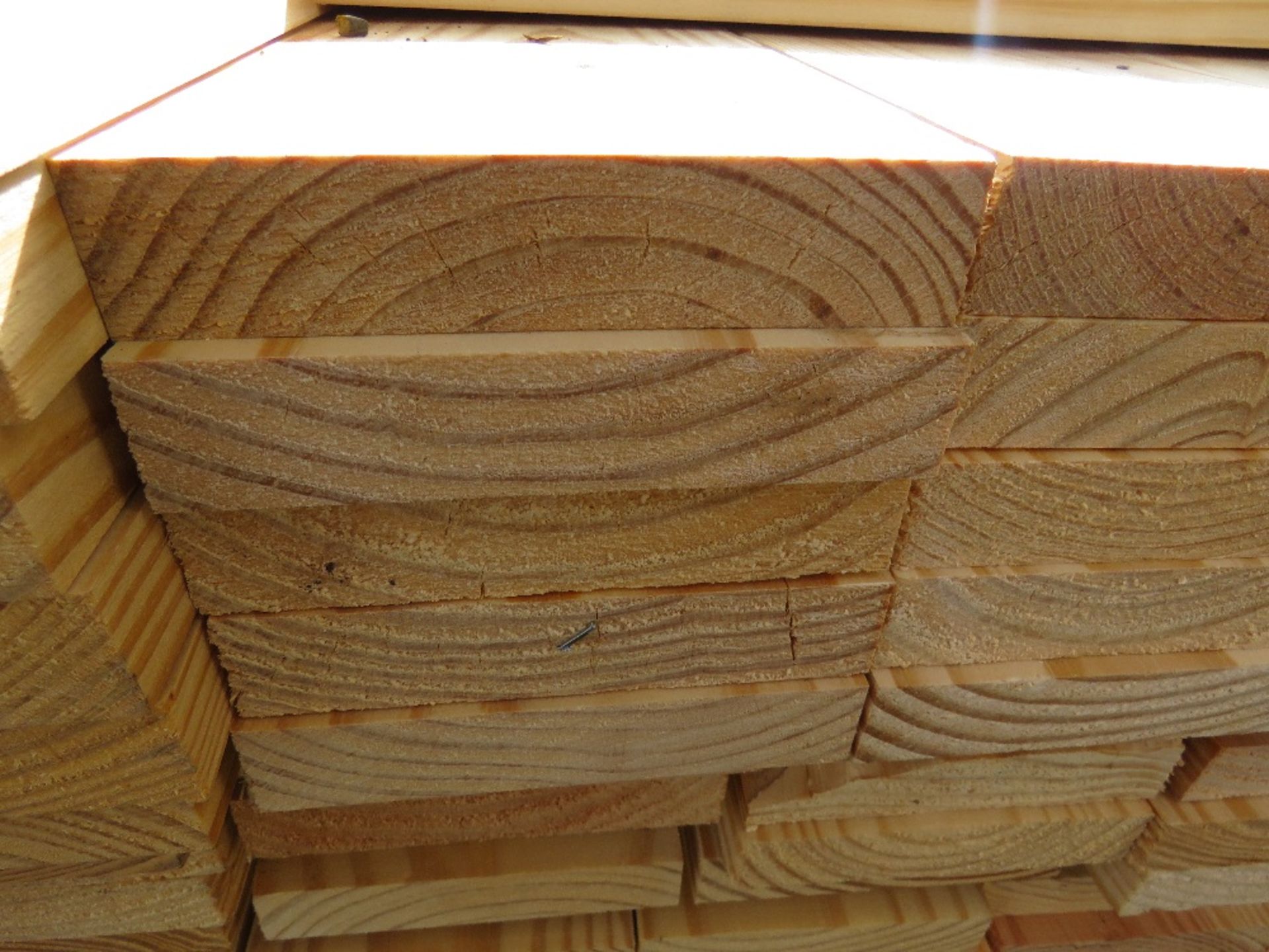 LARGE PACK OF UNTREATED TIMBER BOARDS 140MMX30MM @ 1.83M LENGTH APPROX. 163NO IN TOTAL APPROX. - Image 3 of 3