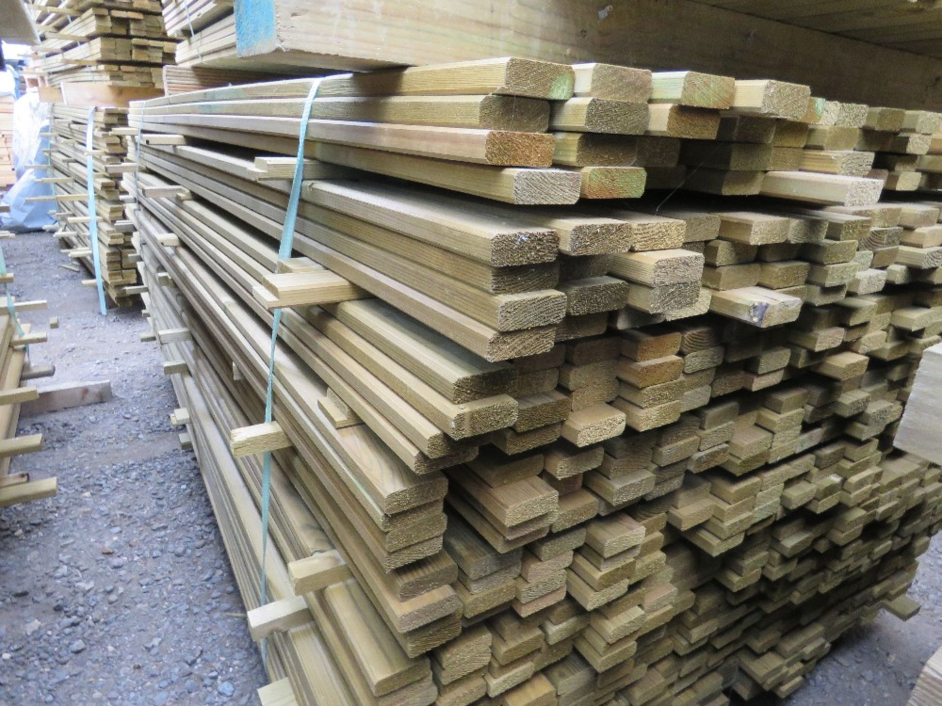 LARGE PACK OF TREATED VENETIAN PALE FENCE CLADDING SLATS: 1.83M LENGTH X 45MM X 18MM APPROX.