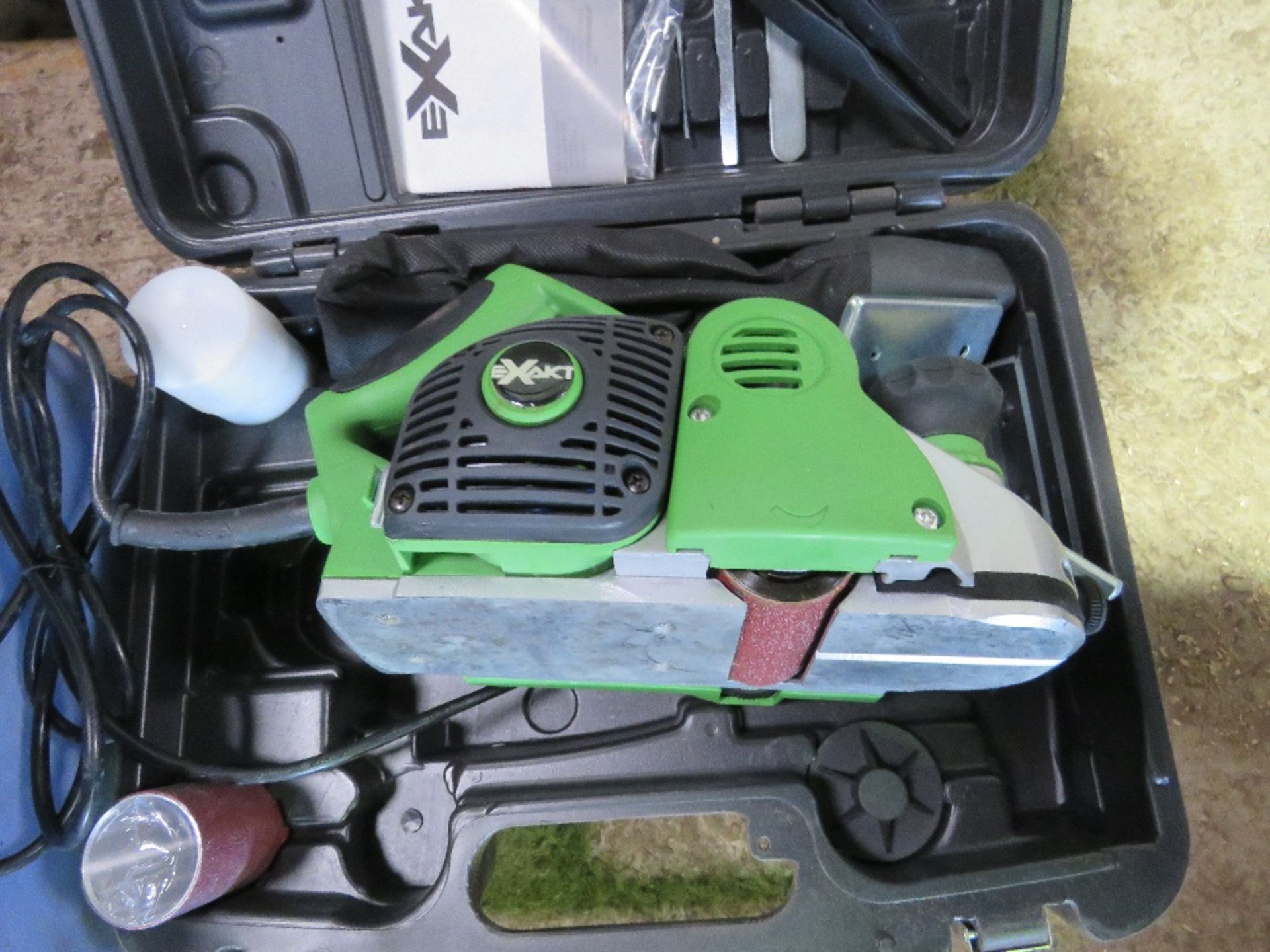 POWER SNADER AND A PLANER, 240VOLT. - Image 6 of 6