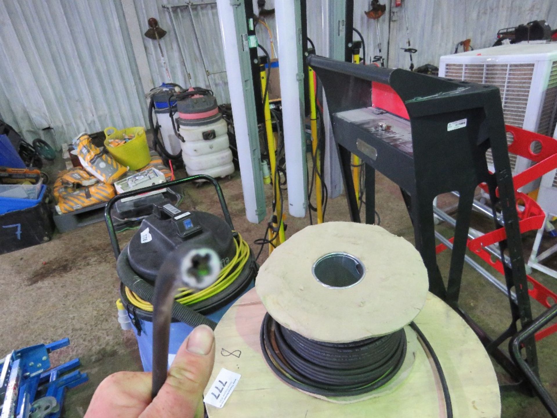3X ROLLS OF BLACK WIRE SOURCED FROM LARGE CONSTRUCTION COMPANY LIQUIDATION. - Image 2 of 3
