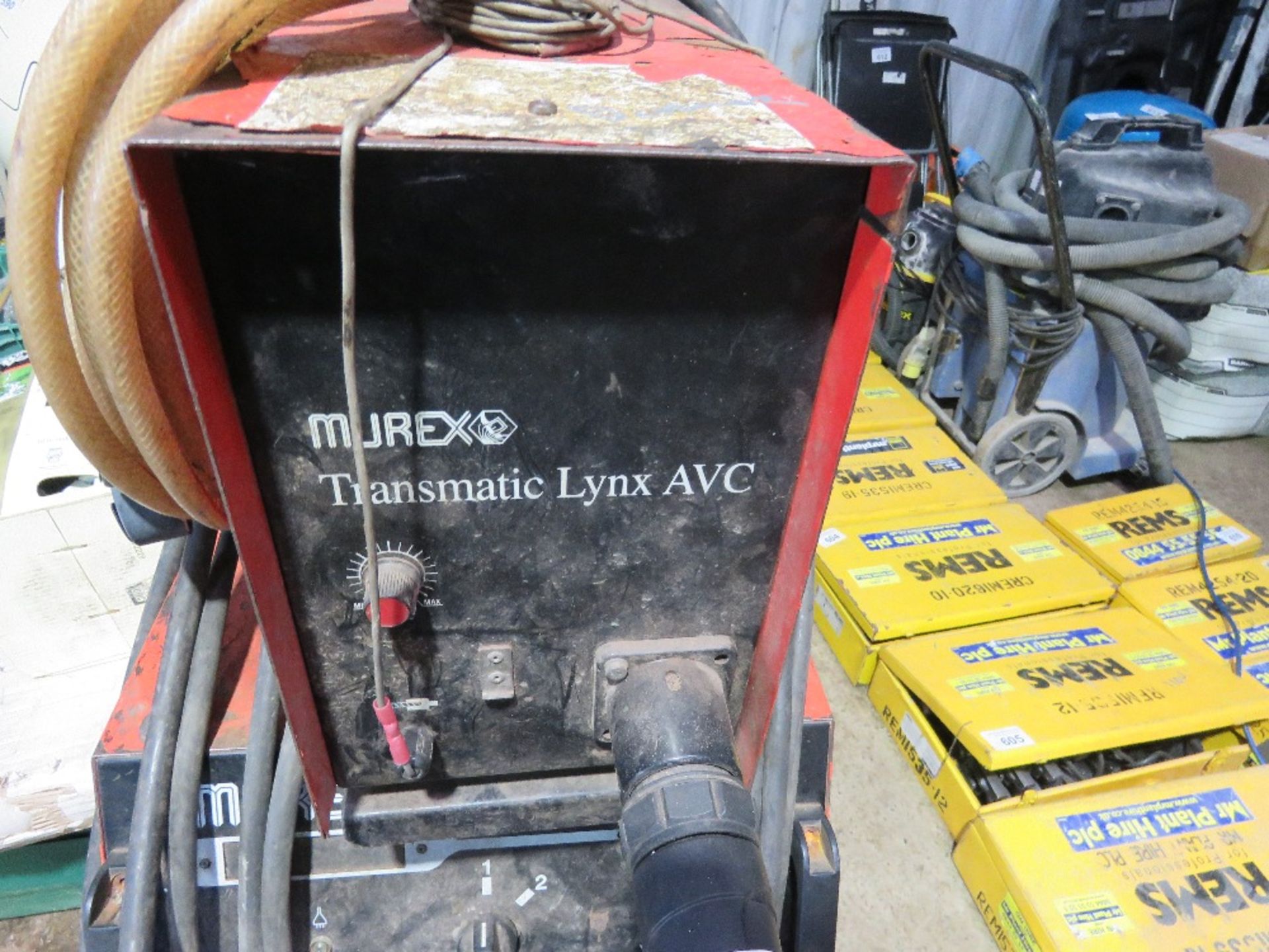 MUREX CHALLENGER 301T MIG WELDER WITH WIRE FEED UNIT, 240VOLT POWERED. THIS LOT IS SOLD UNDER THE - Image 4 of 7