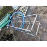 METAL CAGE 7FT LENGTH APPROX PLUS A SHORT LENGTH OF WATER PIPE. THIS LOT IS SOLD UNDER THE AUCTIO