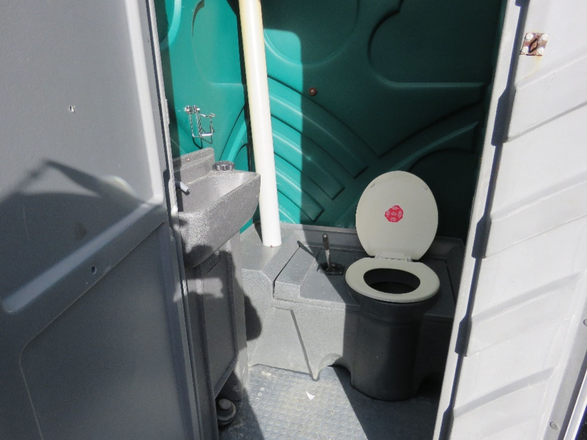 PORTABLE SITE TOILET - Image 2 of 2