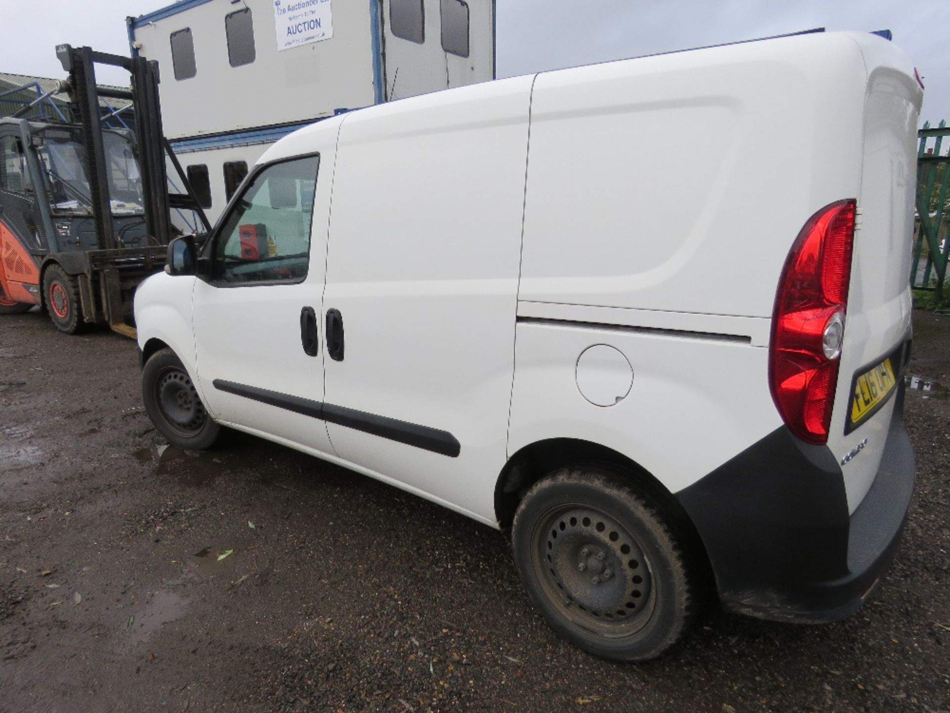 VAUXHALL COMBO 5 SEATER VAN REG: FL16 OPA. 93, 507 RECORDED MILES. WITH V5. TESTED UNTIL 2/3/24. OWN - Image 9 of 19