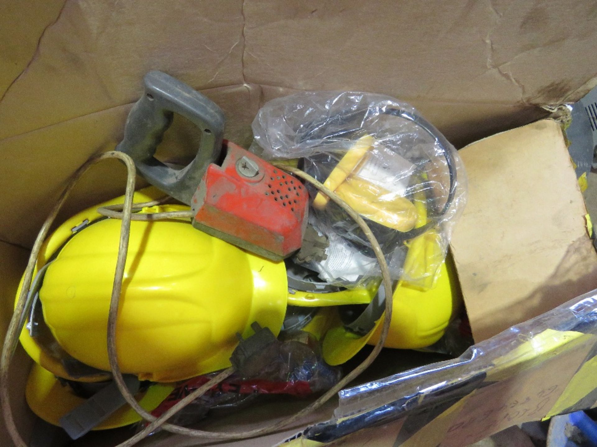 SAFETY EQUIPMENT PLUS A 240VOLT TYRE REGROOVER. SOURCED FROM SITE CLOSURE/CLEARANCE. - Image 2 of 4