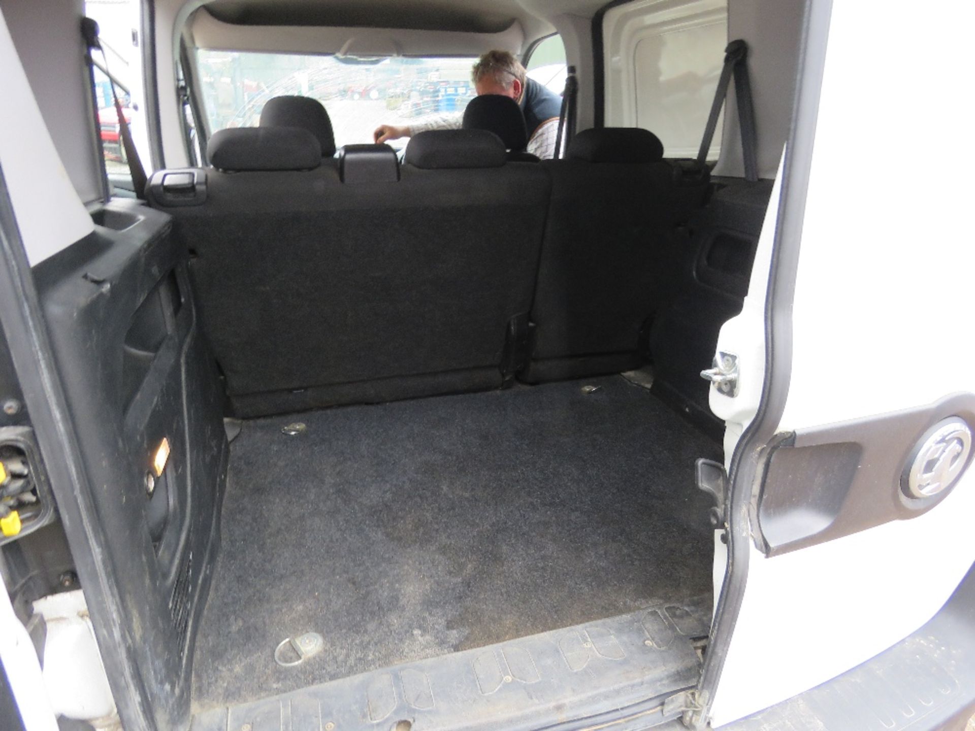 VAUXHALL COMBO L1H1-CDTI FIVE SEATER VAN REG: FH65 OMP. 114, 526 RECORDED MILES. 2 KEYS. WITH V5 (OW - Image 10 of 14