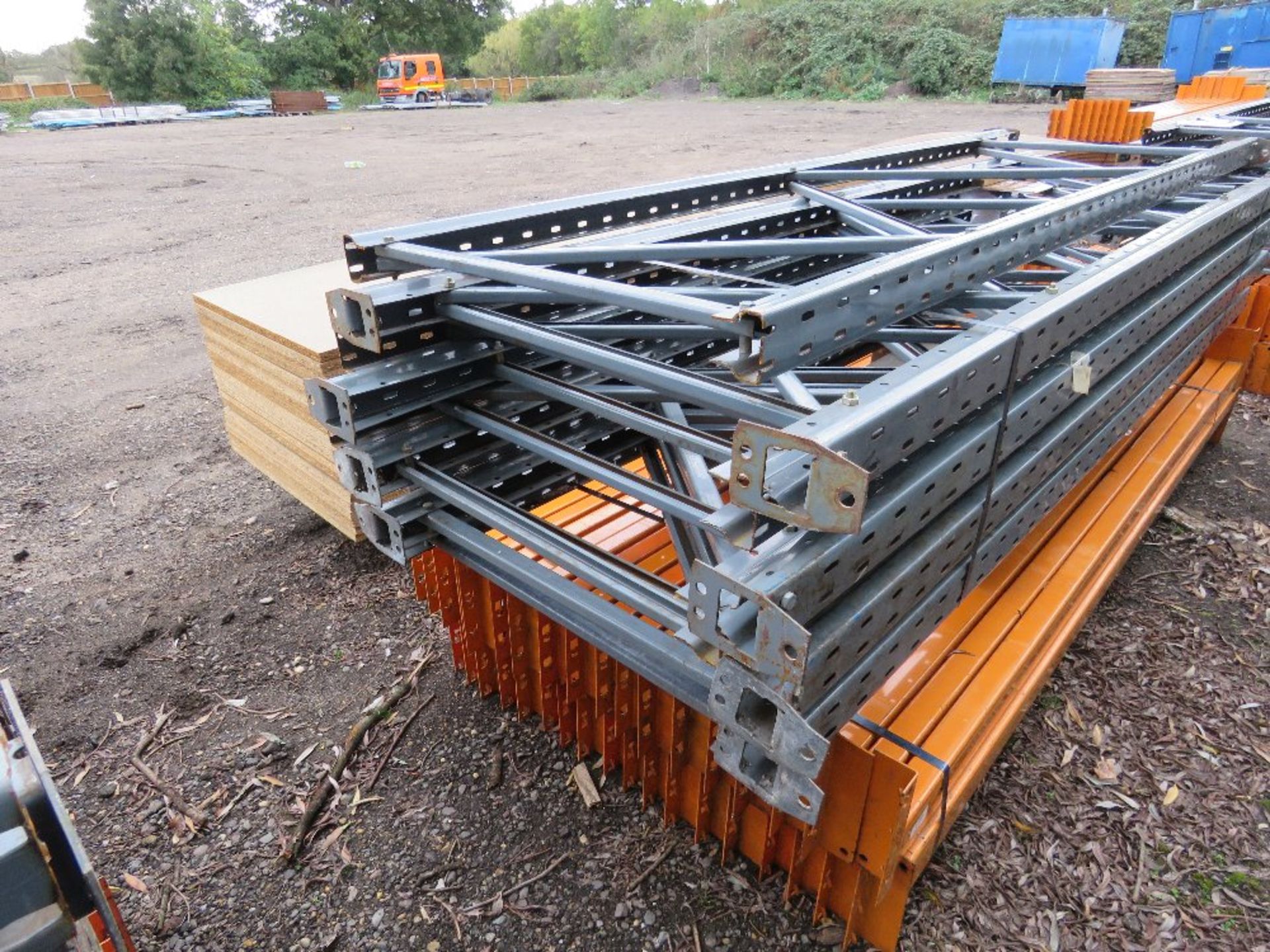 8NO BAYS OF PALLET RACKING, 2.8M HEIGHT WITH 2.66M BAY WIDTH. WITH 36NO BEAMS AND 9 UPRIGHTS AND BOA - Image 3 of 4