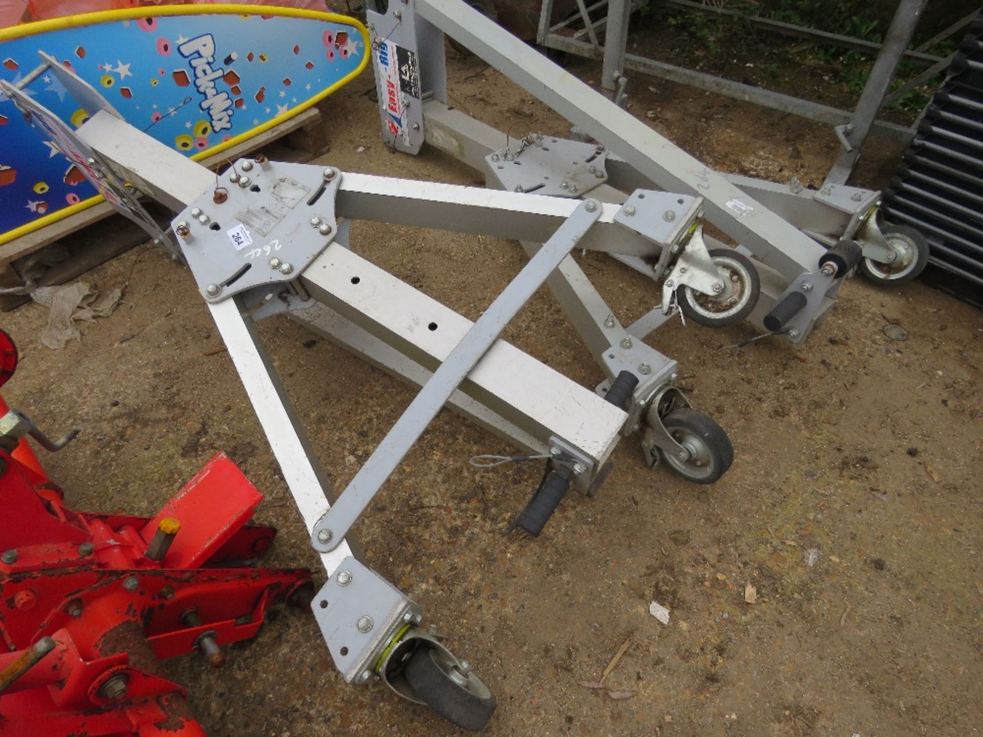 PAIR OF EASI-RIG LIFTING BEAM SUPPORTS, SOURCED FROM COMPANY LIQUIDATION.