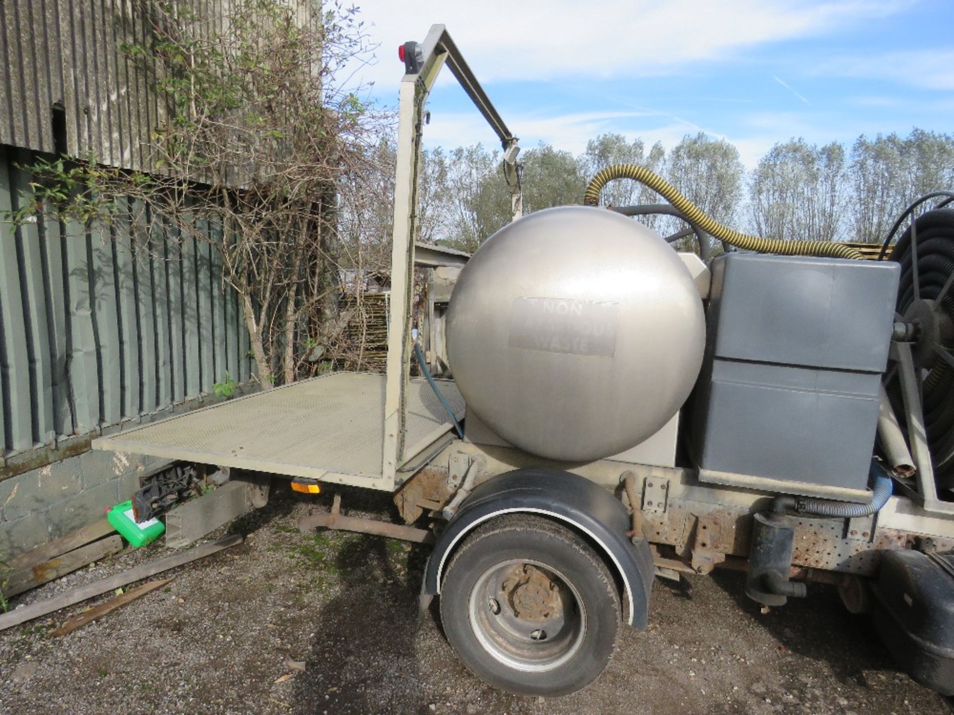 ISUZU GRAFTER EASY SHIFT N35-150 TOILET SERVICE TRUCK, REG: GC14 YMM. WITH V5 1 OWNER FROM NEW MOT - Image 9 of 14