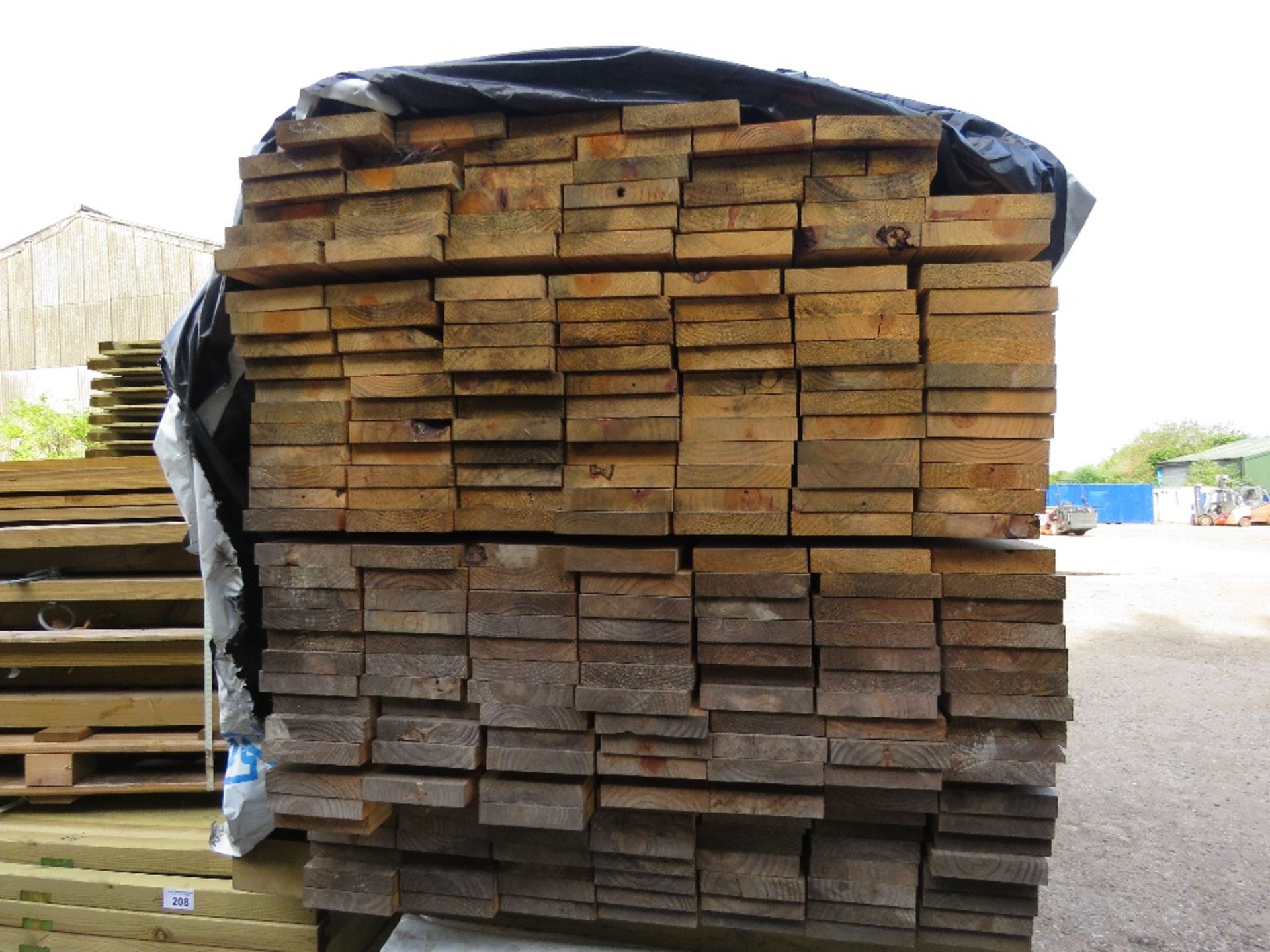 LARGE PACK OF UNTREATED TIMBER BOARDS: 140MM X 30MM @ 1.82M LENGTH APPROX. 230NO IN TOTAL APPROX. - Image 2 of 3